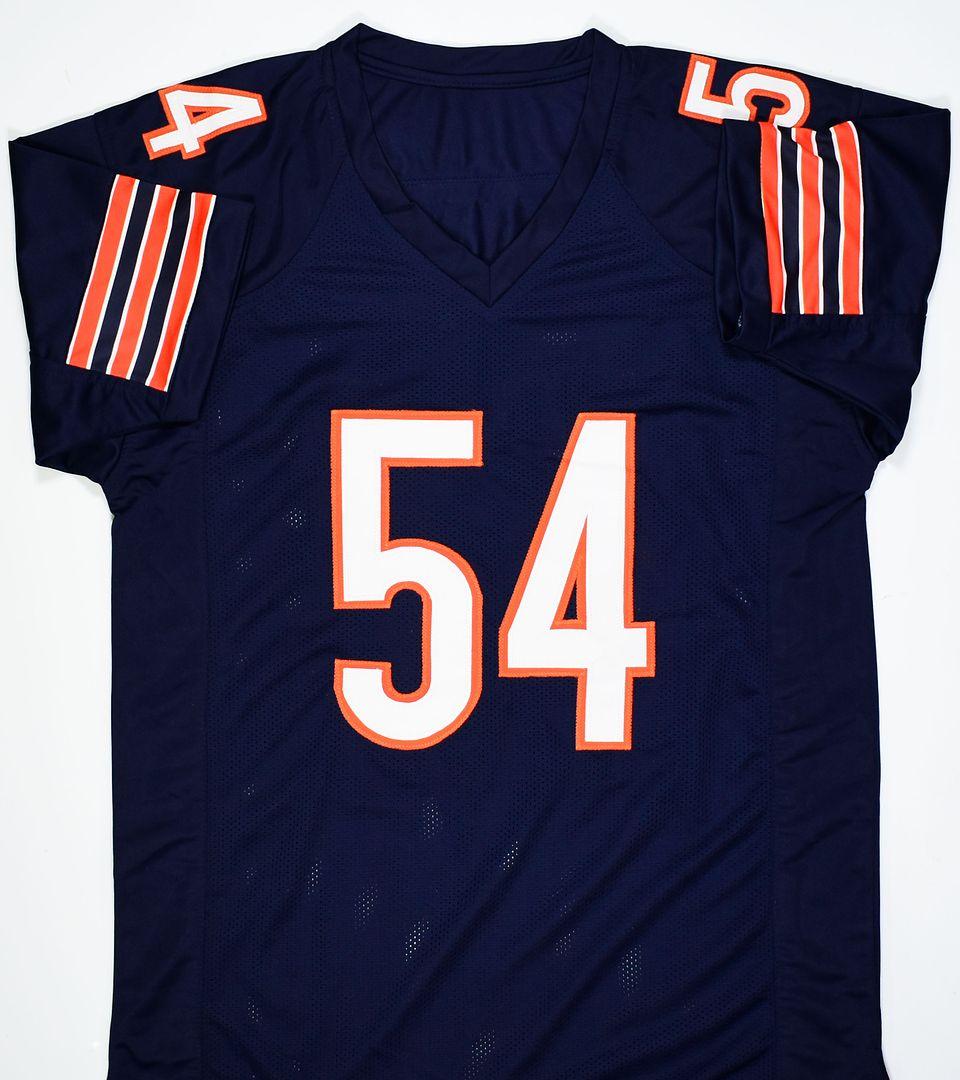 Brian Urlacher Signed Jersey Inscribed "HOF 18" (Beckett) at PristineAuction.com Brian Urlacher Signed Jersey Inscribed "HOF 18" (Beckett) at PristineAuction.com