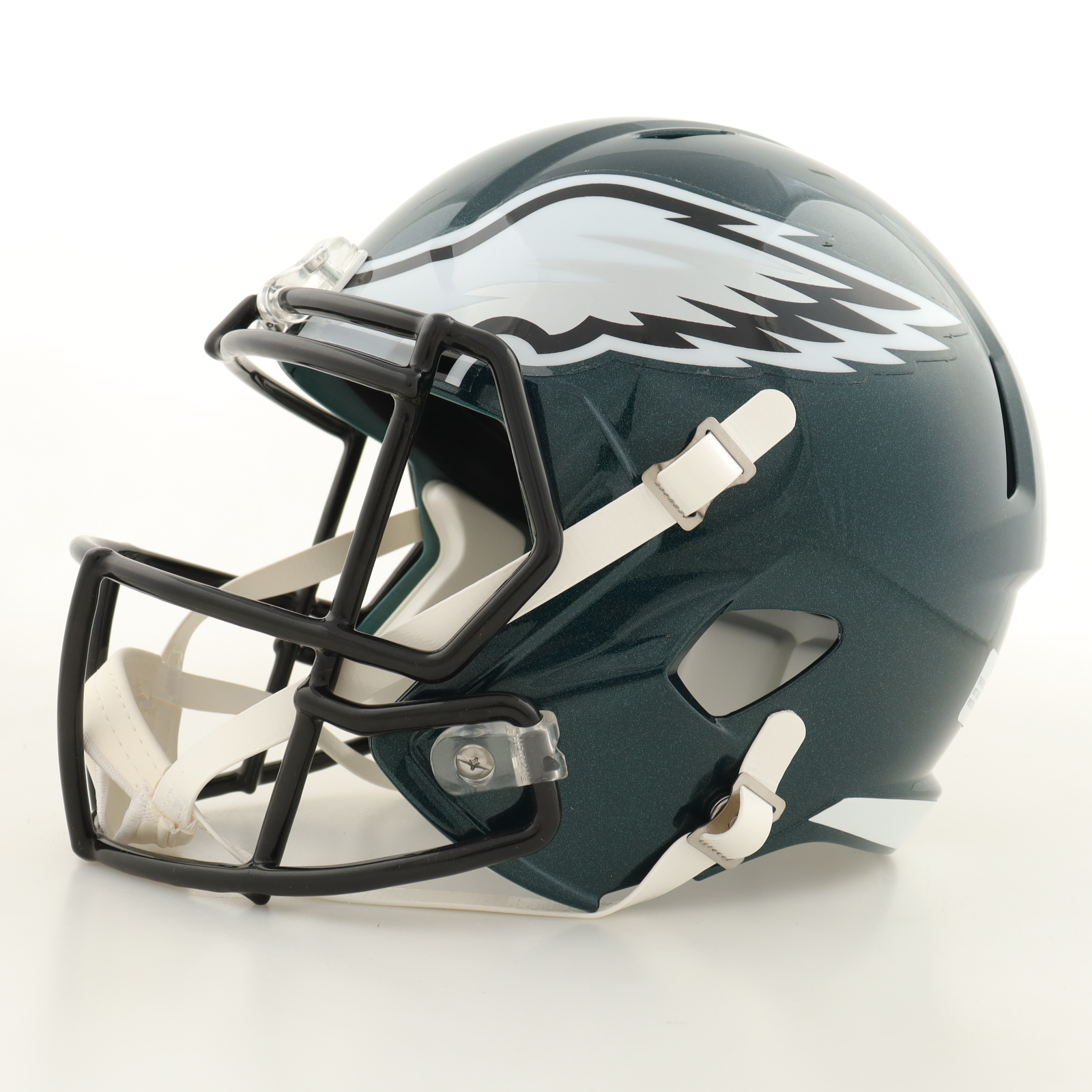 LeSean McCoy Signed Eagles Full-Size Speed Helmet (Beckett) at PristineAuction.com LeSean McCoy Signed Eagles Full-Size Speed Helmet (Beckett) at PristineAuction.com