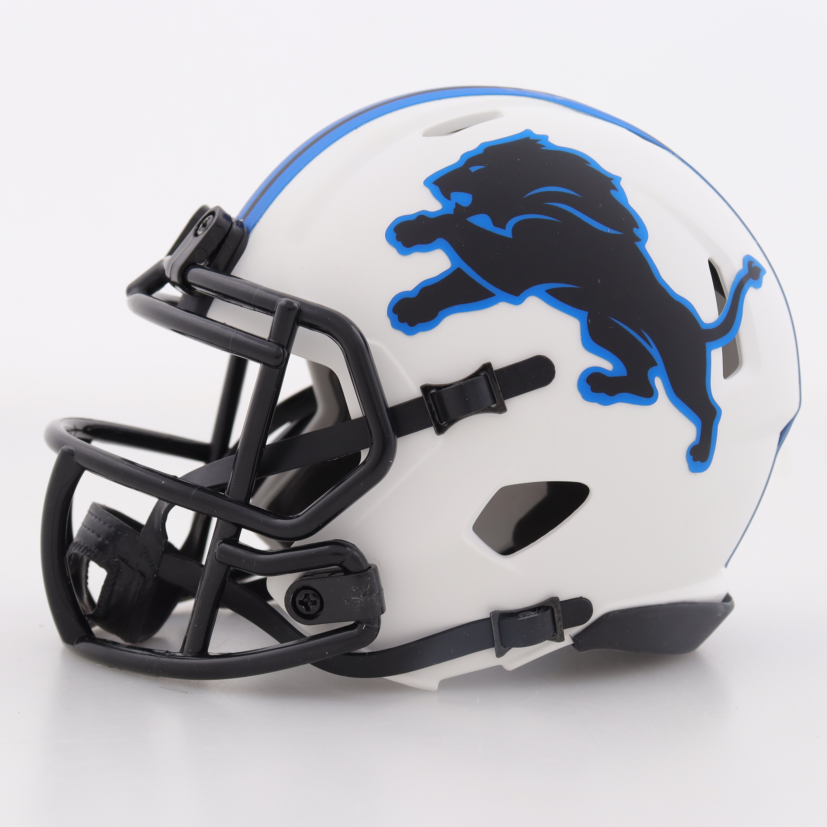 T. J. Hockenson Signed Lions Lunar Eclipse Alternate Speed Mini Helmet (Beckett) at PristineAuction.com T. J. Hockenson Signed Lions Lunar Eclipse Alternate Speed Mini Helmet (Beckett) at PristineAuction.com