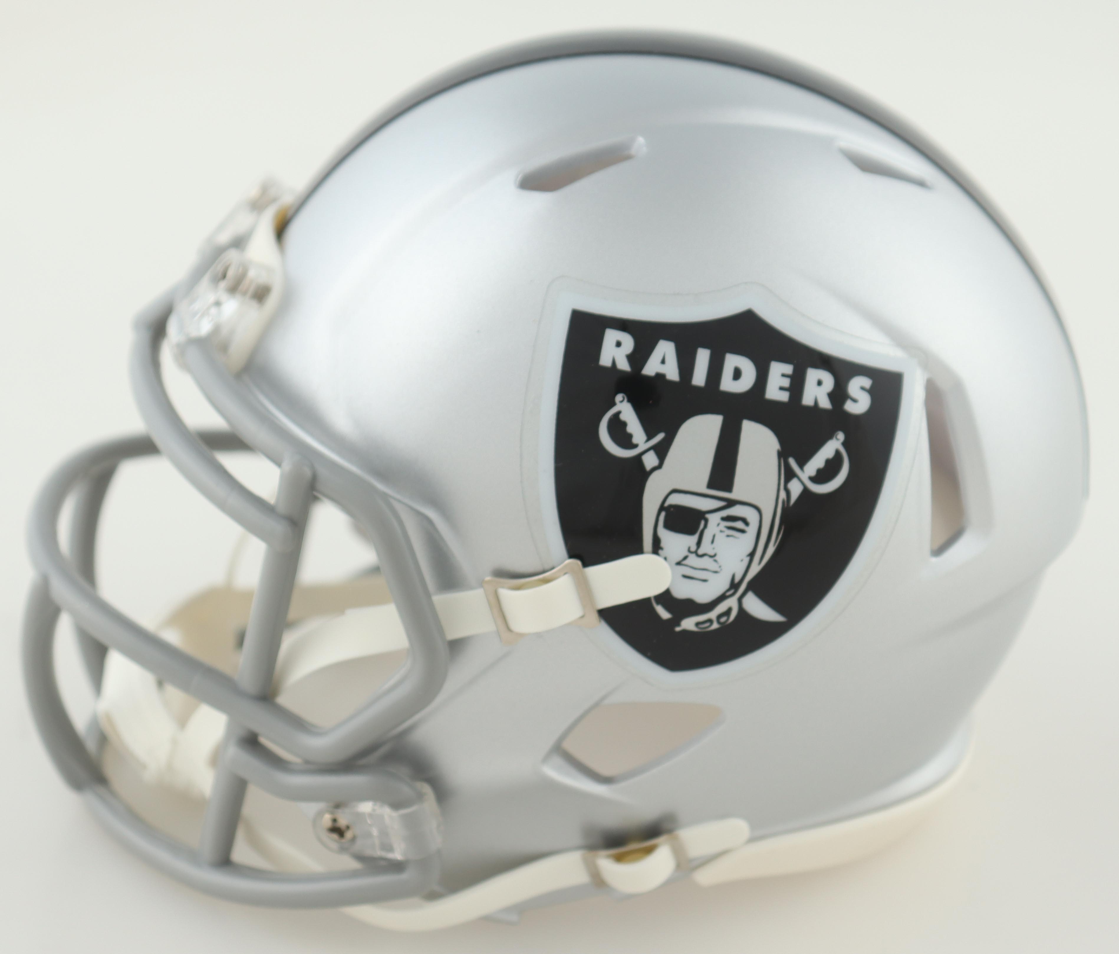 Davante Adams & Jakobi Meyers Signed Raiders Speed Mini Helmet (Beckett) at PristineAuction.com Davante Adams & Jakobi Meyers Signed Raiders Speed Mini Helmet (Beckett) at PristineAuction.com