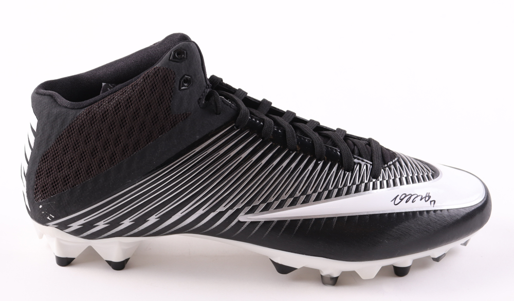 Davante Adams Signed Nike Vapor Speed Cleat (Beckett) at PristineAuction.com Davante Adams Signed Nike Vapor Speed Cleat (Beckett) at PristineAuction.com