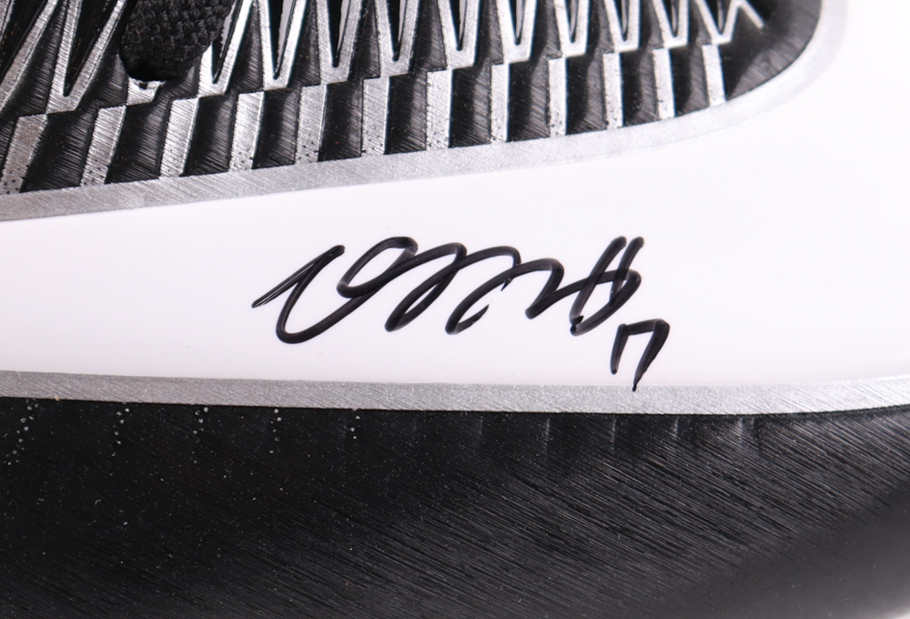 Davante Adams Signed Nike Vapor Speed Cleat (Beckett) at PristineAuction.com Davante Adams Signed Nike Vapor Speed Cleat (Beckett) at PristineAuction.com