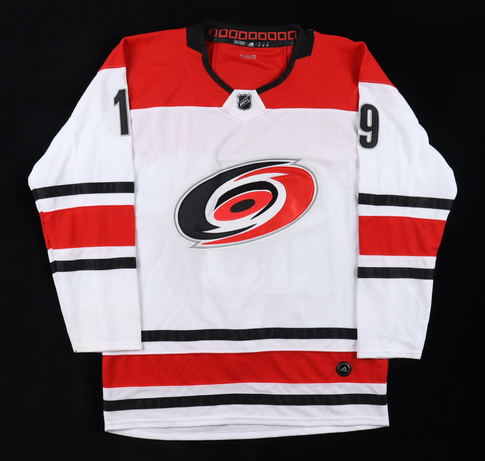 Dougie Hamilton Signed Jersey (Beckett) at PristineAuction.com Dougie Hamilton Signed Jersey (Beckett) at PristineAuction.com