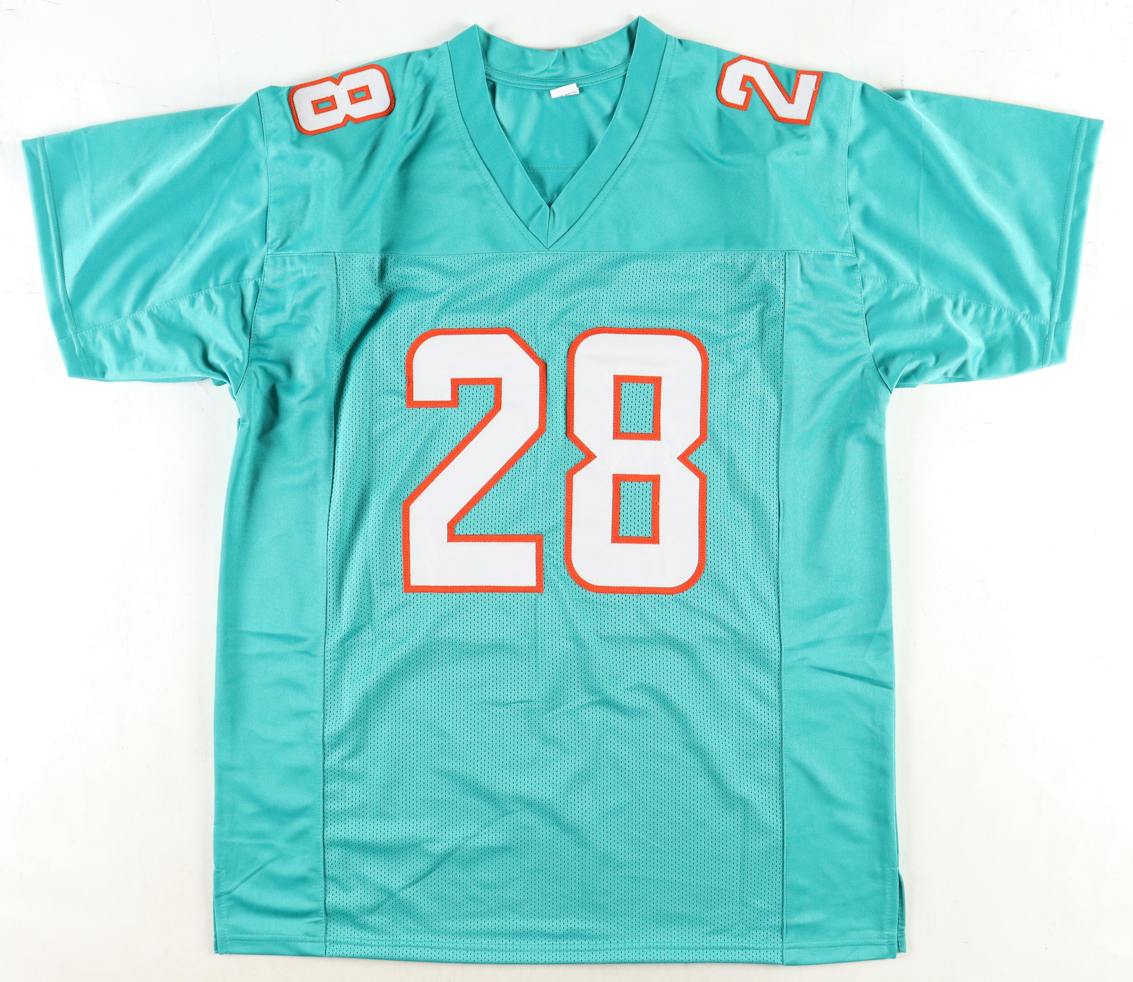 De'Von Achane Signed Jersey (Beckett) at PristineAuction.com De'Von Achane Signed Jersey (Beckett) at PristineAuction.com