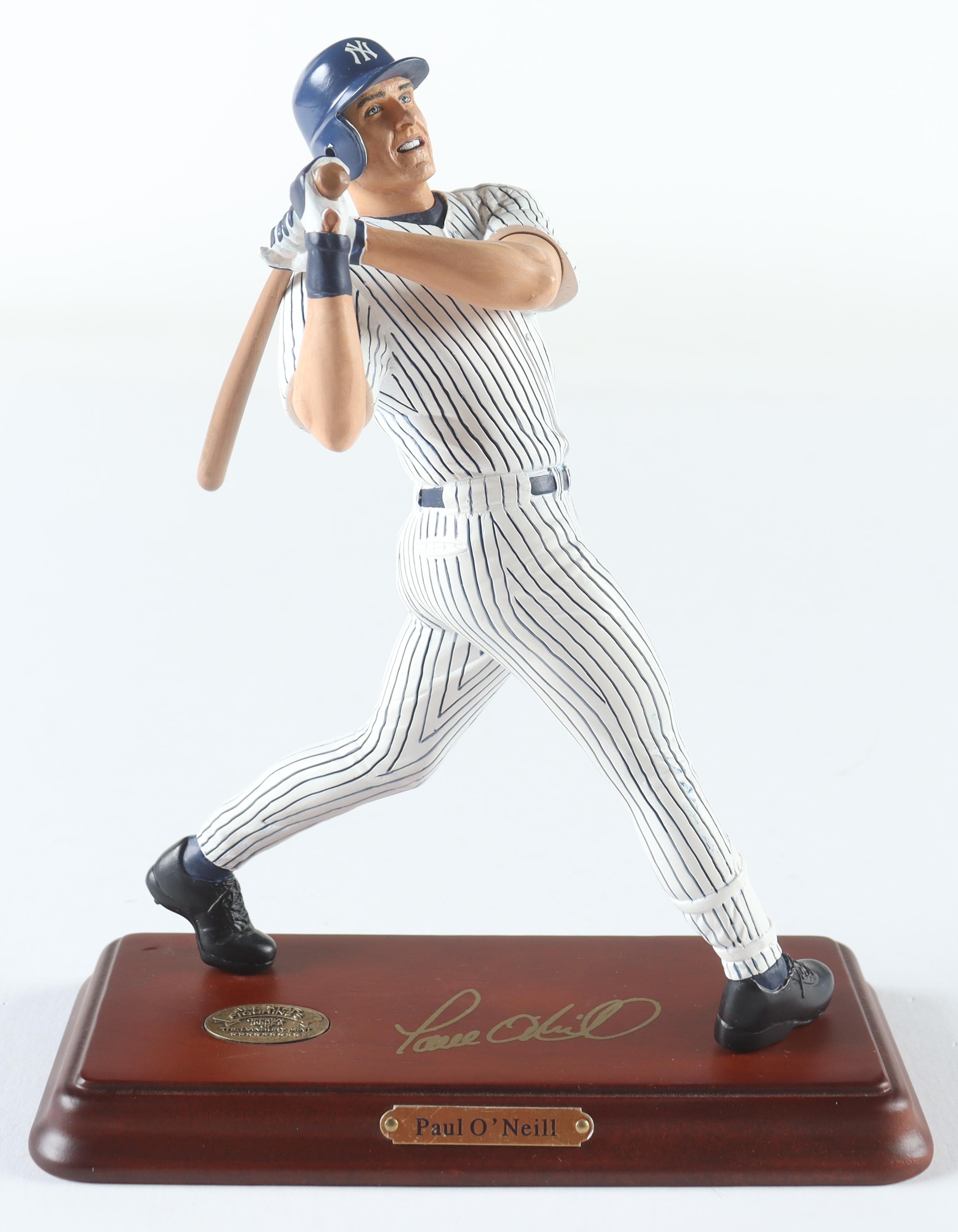 Paul O'Neill LE Yankees Danbury Mint 9" Statue at PristineAuction.com Paul O'Neill LE Yankees Danbury Mint 9" Statue at PristineAuction.com