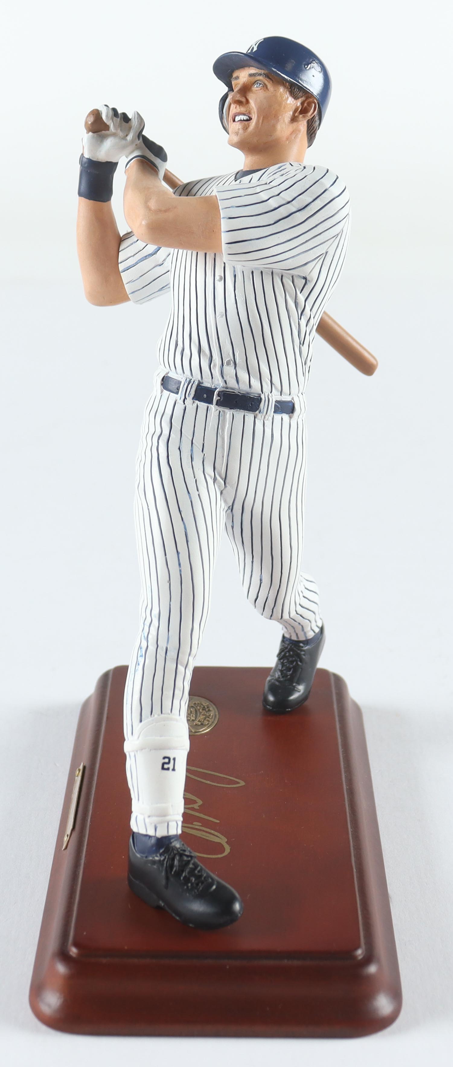 Paul O'Neill LE Yankees Danbury Mint 9" Statue at PristineAuction.com Paul O'Neill LE Yankees Danbury Mint 9" Statue at PristineAuction.com