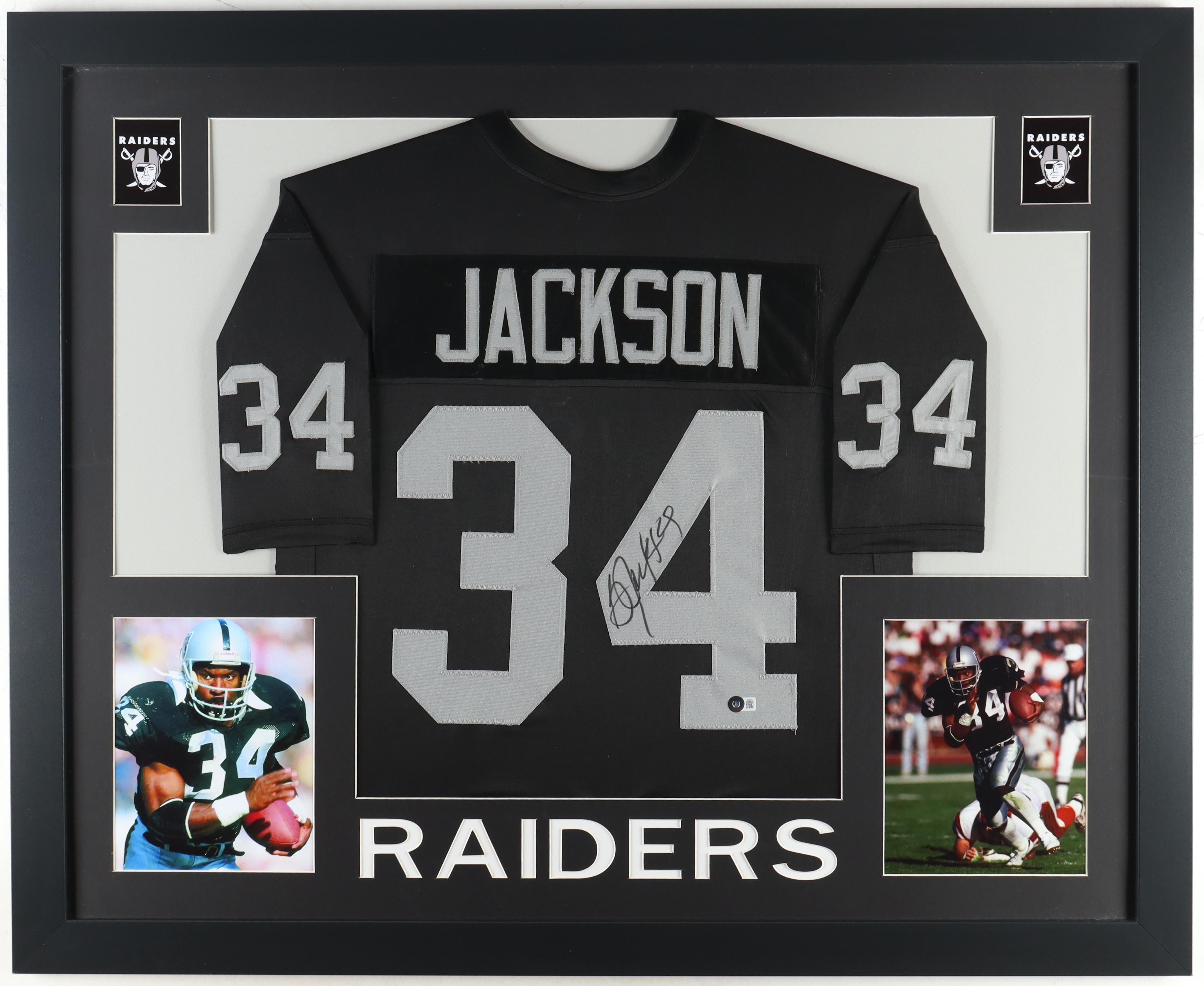 Bo Jackson Signed Custom Framed Jersey Display (Beckett) at PristineAuction.com Bo Jackson Signed Custom Framed Jersey Display (Beckett) at PristineAuction.com