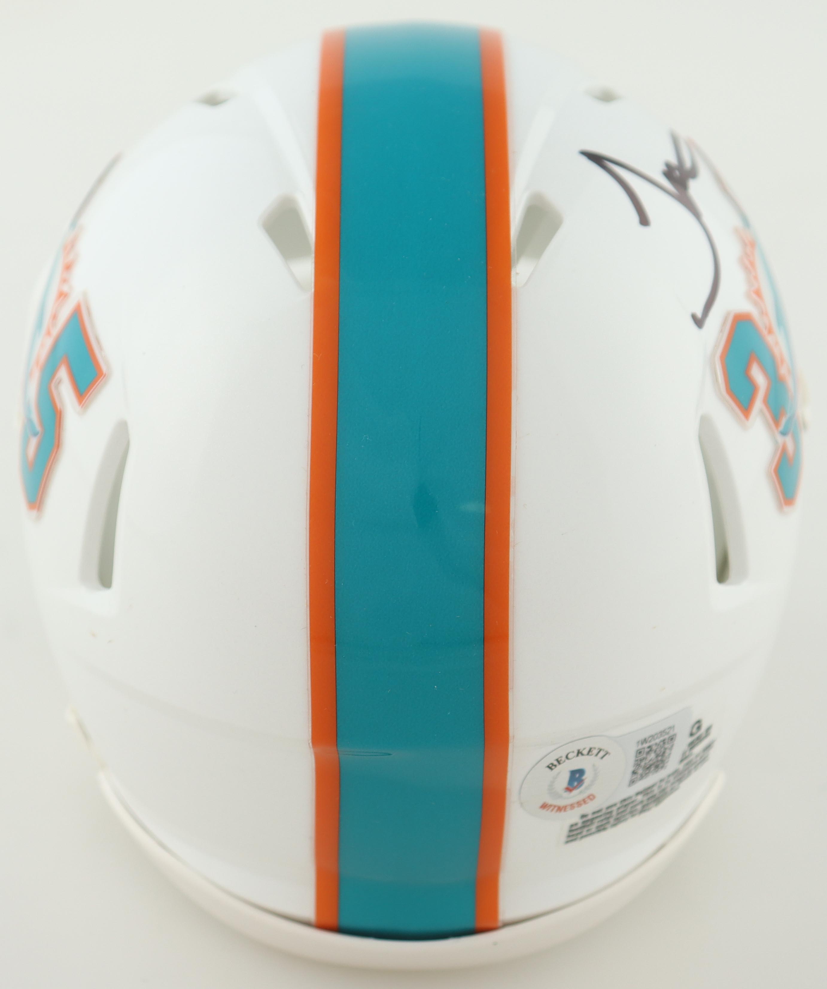 Tyreek Hill Signed Dolphins Speed Mini Helmet (Beckett) at PristineAuction.com Tyreek Hill Signed Dolphins Speed Mini Helmet (Beckett) at PristineAuction.com