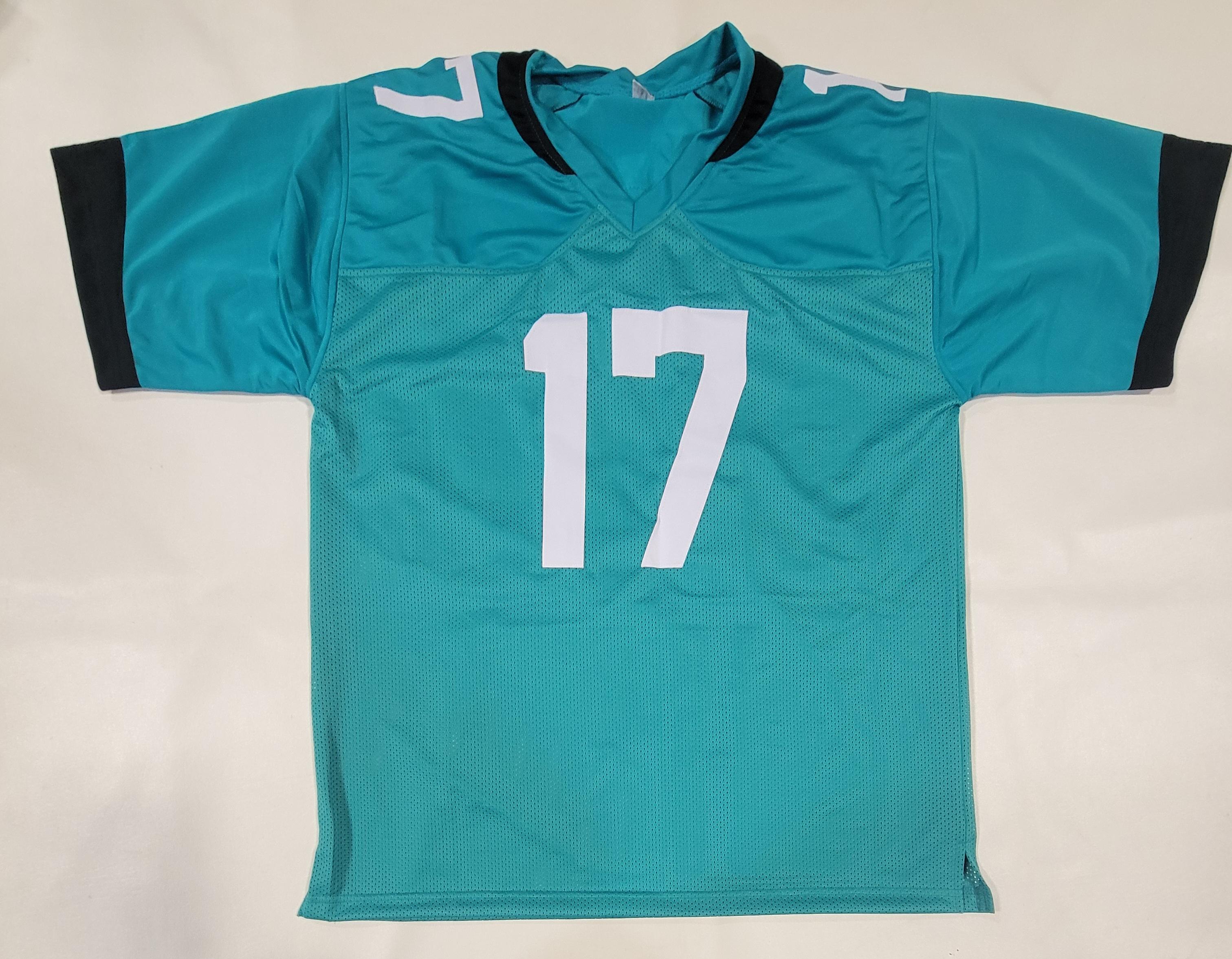 Evan Engram Signed Jersey (Beckett) at PristineAuction.com Evan Engram Signed Jersey (Beckett) at PristineAuction.com
