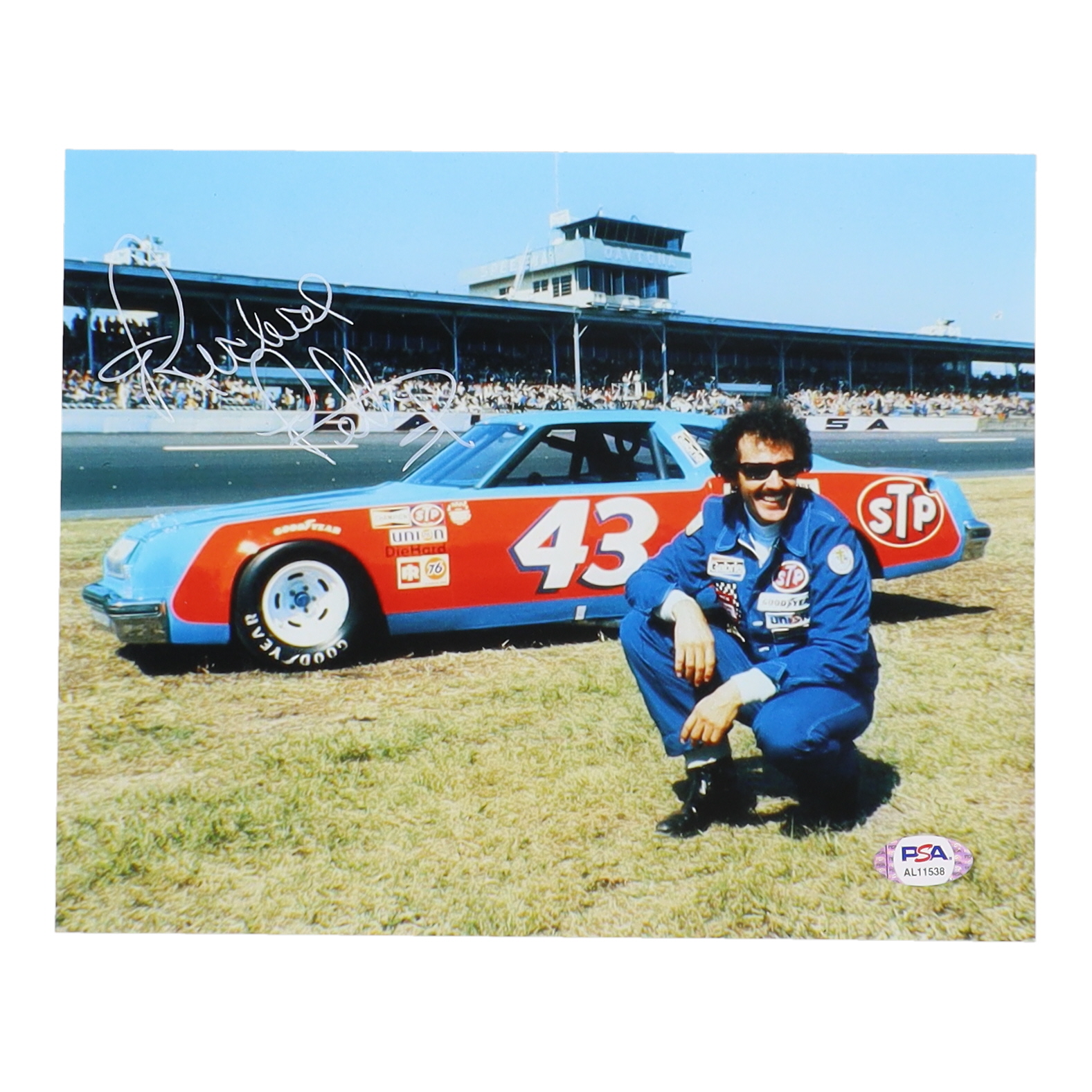 Richard Petty Signed NASCAR 8x10 Photo (PSA) at PristineAuction.com Richard Petty Signed NASCAR 8x10 Photo (PSA) at PristineAuction.com