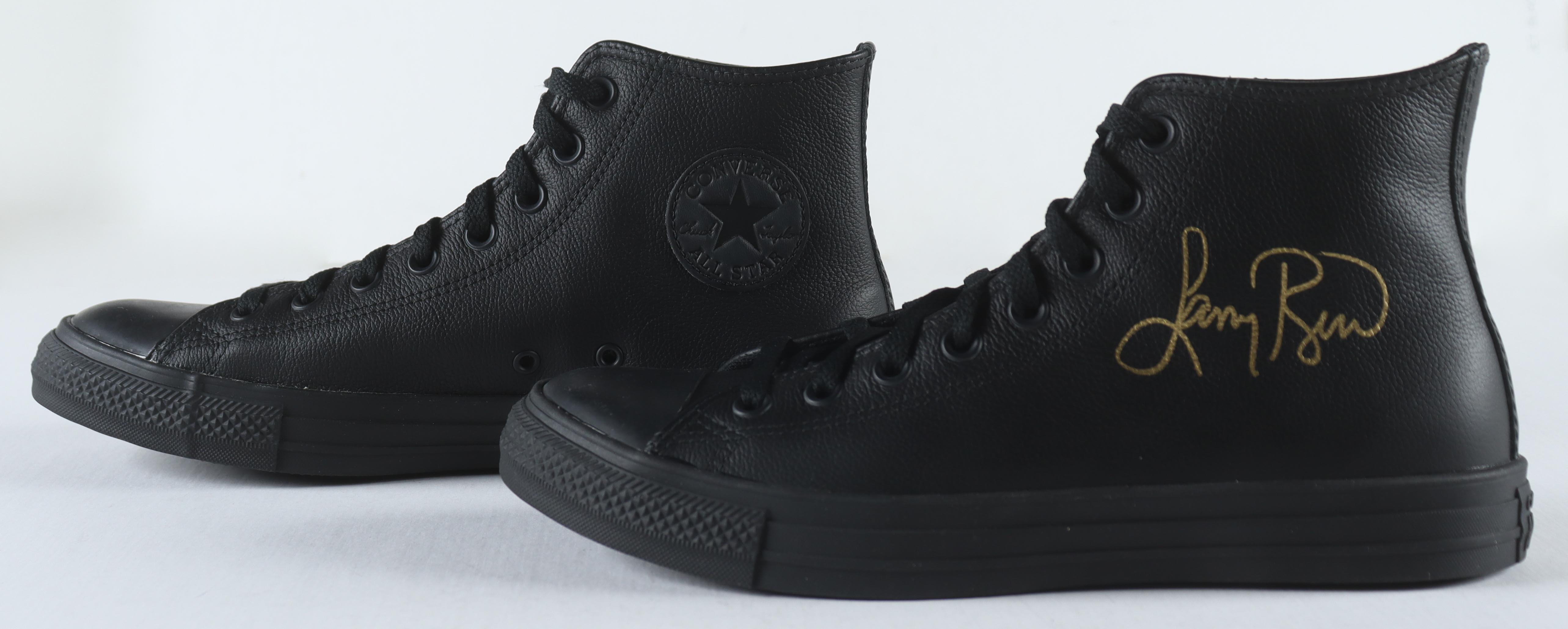 Larry Bird Signed Converse Black Pro Leather Basketball Shoe Set of (2) (PSA) at PristineAuction.com Larry Bird Signed Converse Black Pro Leather Basketball Shoe Set of (2) (PSA) at PristineAuction.com