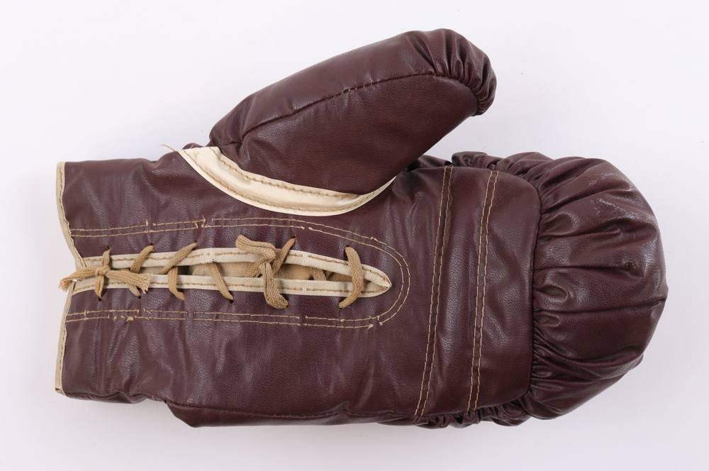 Mike Tyson Signed Vintage Everlast 1955 Jack Dempsey Model Boxing Glove (Tyson) at PristineAuction.com Mike Tyson Signed Vintage Everlast 1955 Jack Dempsey Model Boxing Glove (Tyson) at PristineAuction.com