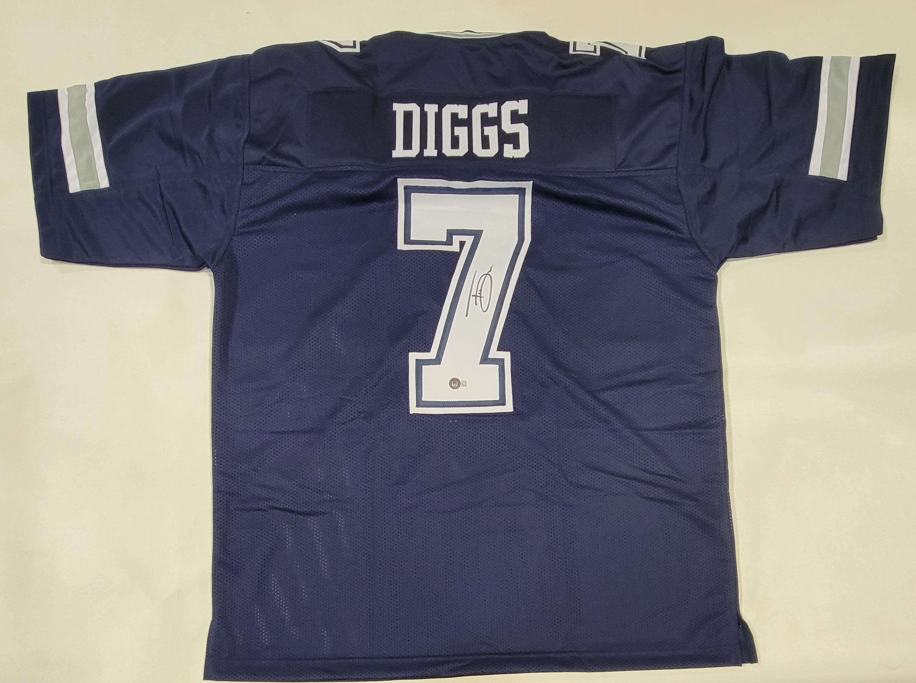 Trevon Diggs Signed Jersey (Beckett) at PristineAuction.com Trevon Diggs Signed Jersey (Beckett) at PristineAuction.com