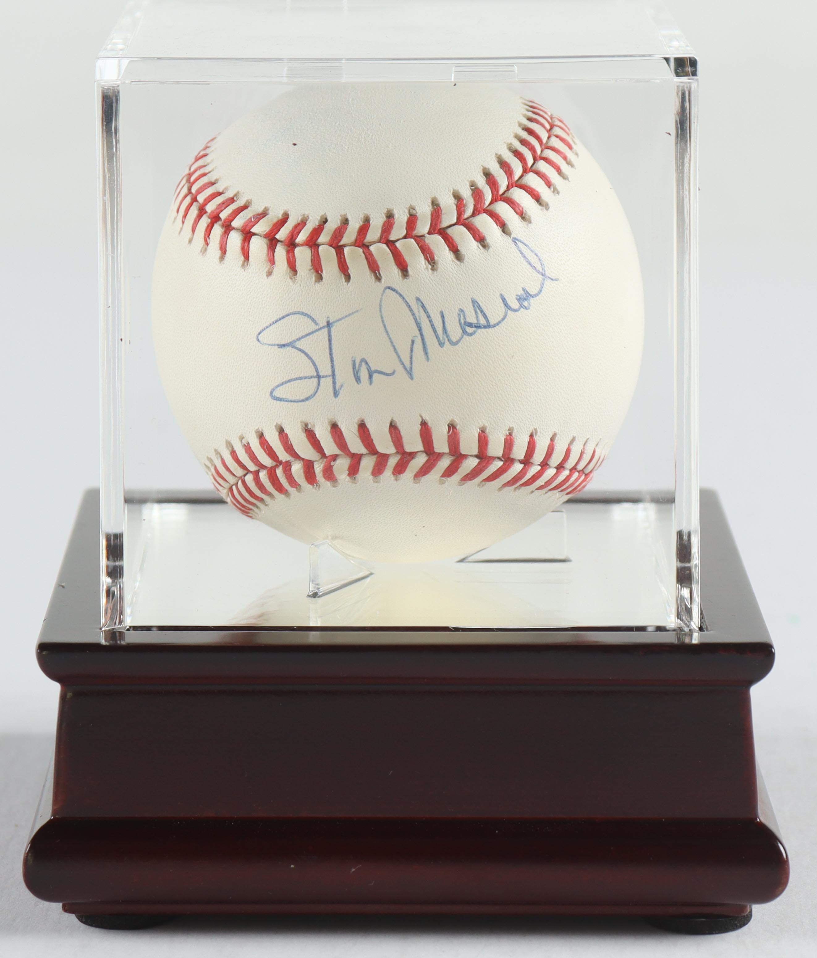 Stan Musial Signed ONL Baseball with Display Case (PSA) at PristineAuction.com Stan Musial Signed ONL Baseball with Display Case (PSA) at PristineAuction.com