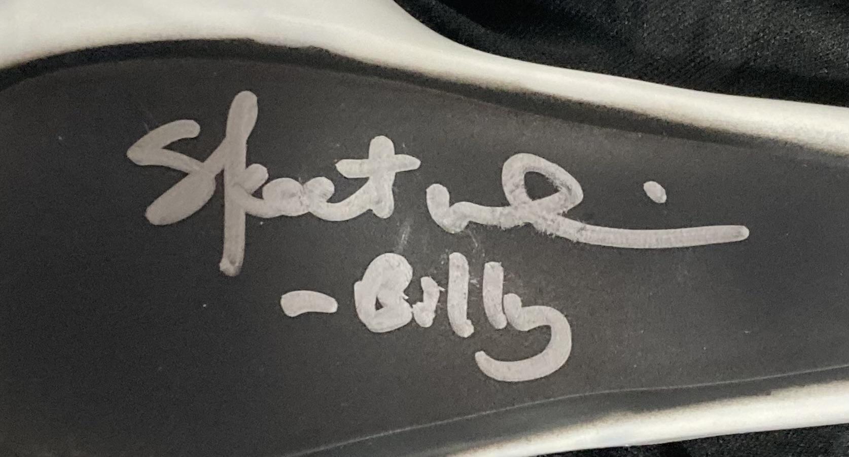 Skeet Ulrich Signed "Scream" Ghostface Mask Inscribed "Billy" (JSA) at PristineAuction.com Skeet Ulrich Signed "Scream" Ghostface Mask Inscribed "Billy" (JSA) at PristineAuction.com