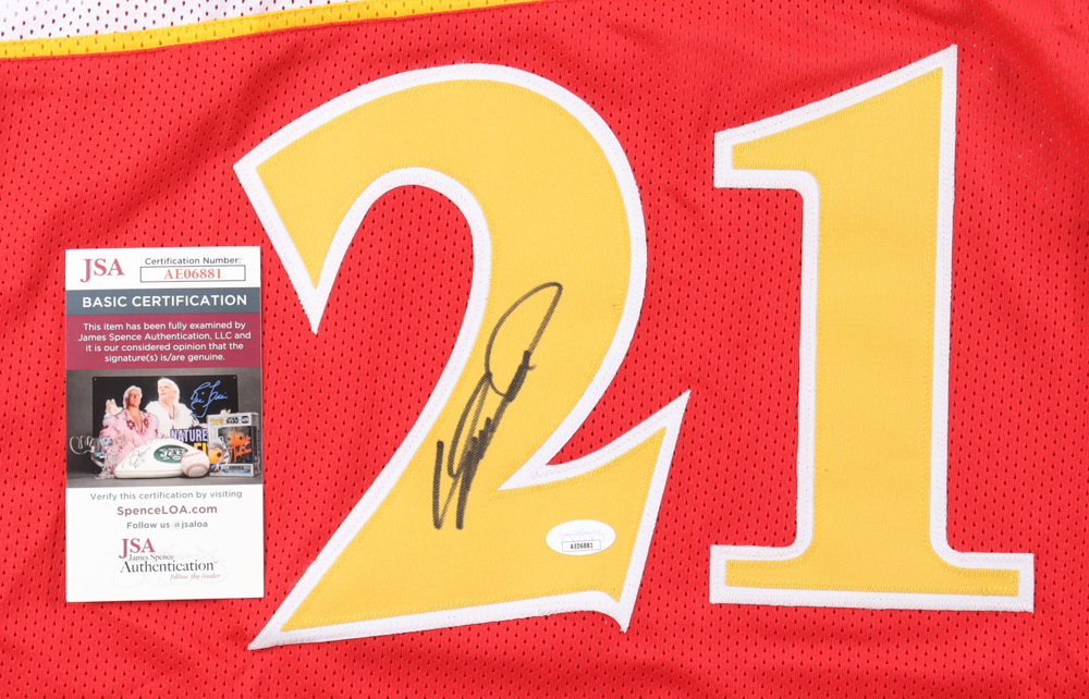 Dominique Wilkins Signed Jersey (JSA) at PristineAuction.com Dominique Wilkins Signed Jersey (JSA) at PristineAuction.com