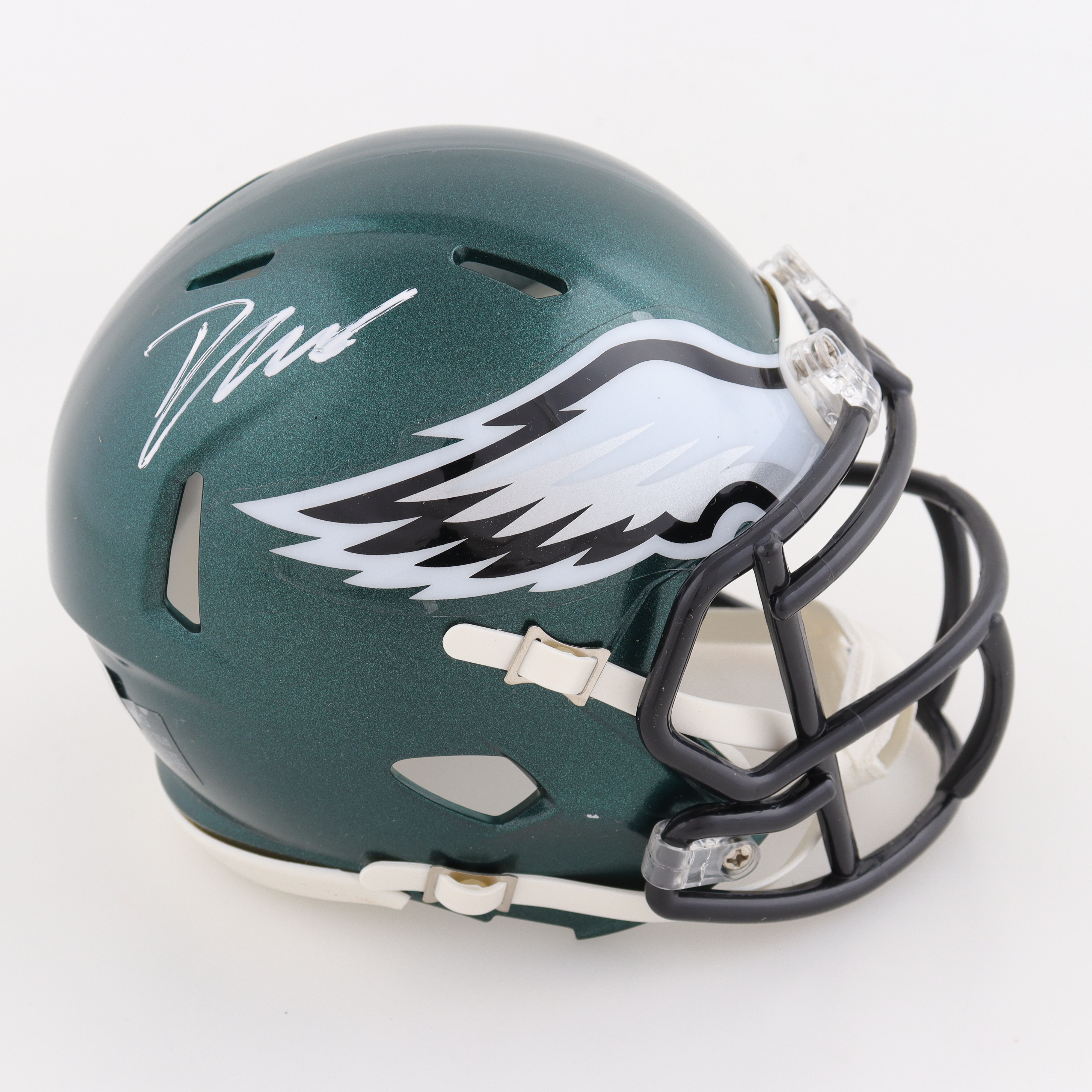 D'Andre Swift Signed Eagles Speed Mini Helmet (Beckett) at PristineAuction.com D'Andre Swift Signed Eagles Speed Mini Helmet (Beckett) at PristineAuction.com