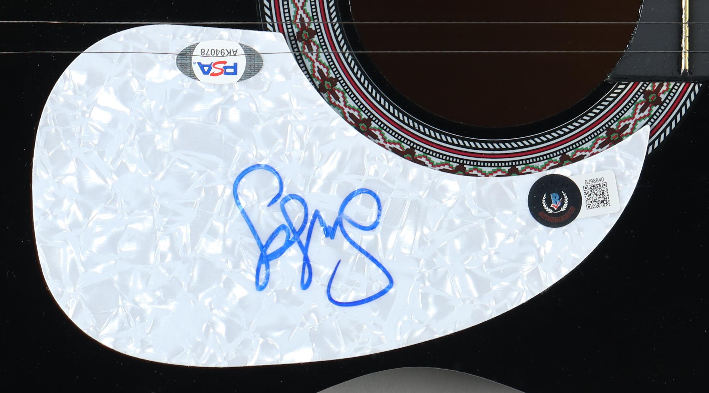 Snoop Dogg Signed 38" Acoustic Guitar (Beckett & PSA) at PristineAuction.com Snoop Dogg Signed 38" Acoustic Guitar (Beckett & PSA) at PristineAuction.com