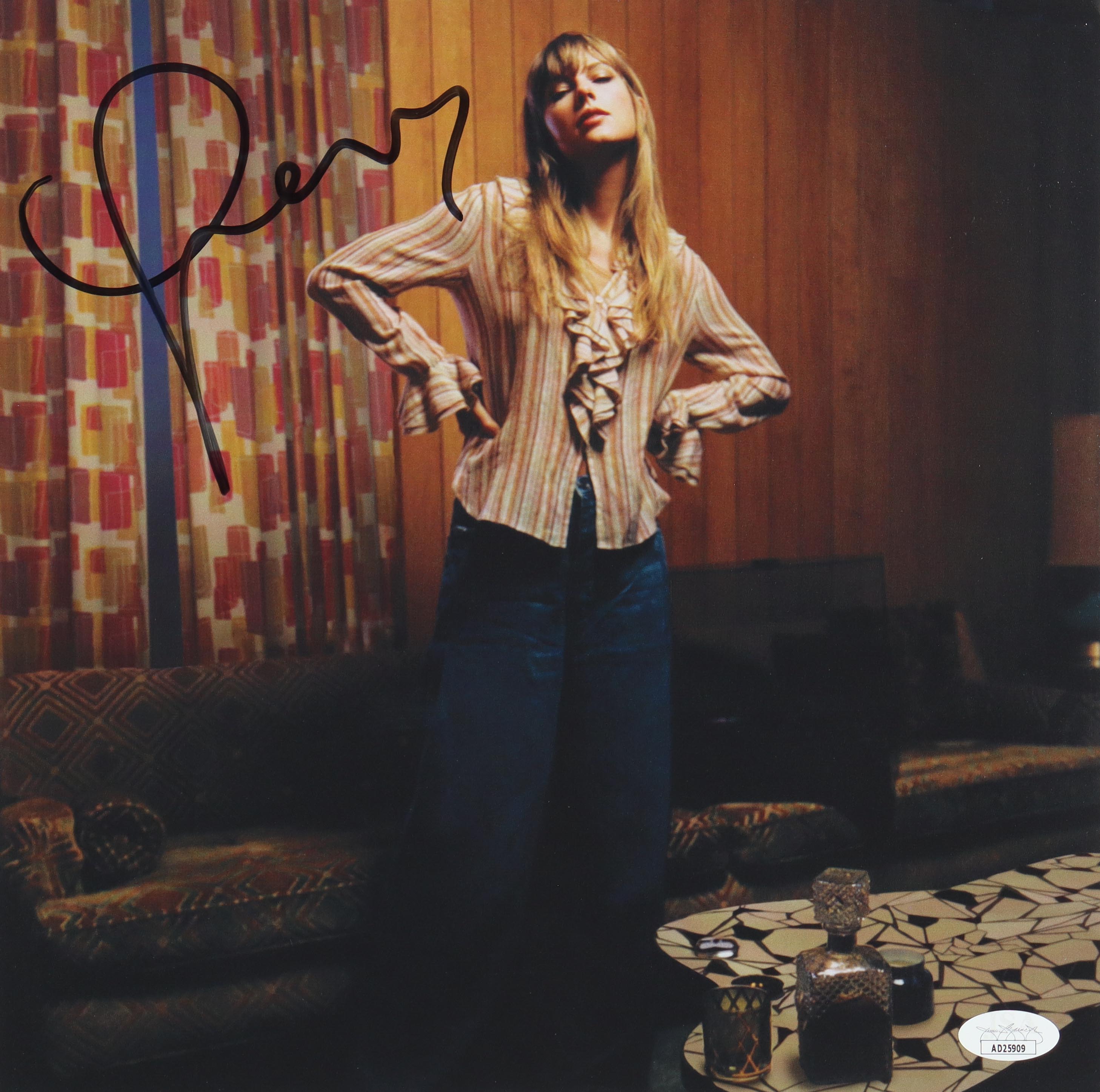 Taylor Swift Signed "Midnights" Vinyl Record Album Insert (JSA) at PristineAuction.com Taylor Swift Signed "Midnights" Vinyl Record Album Insert (JSA) at PristineAuction.com