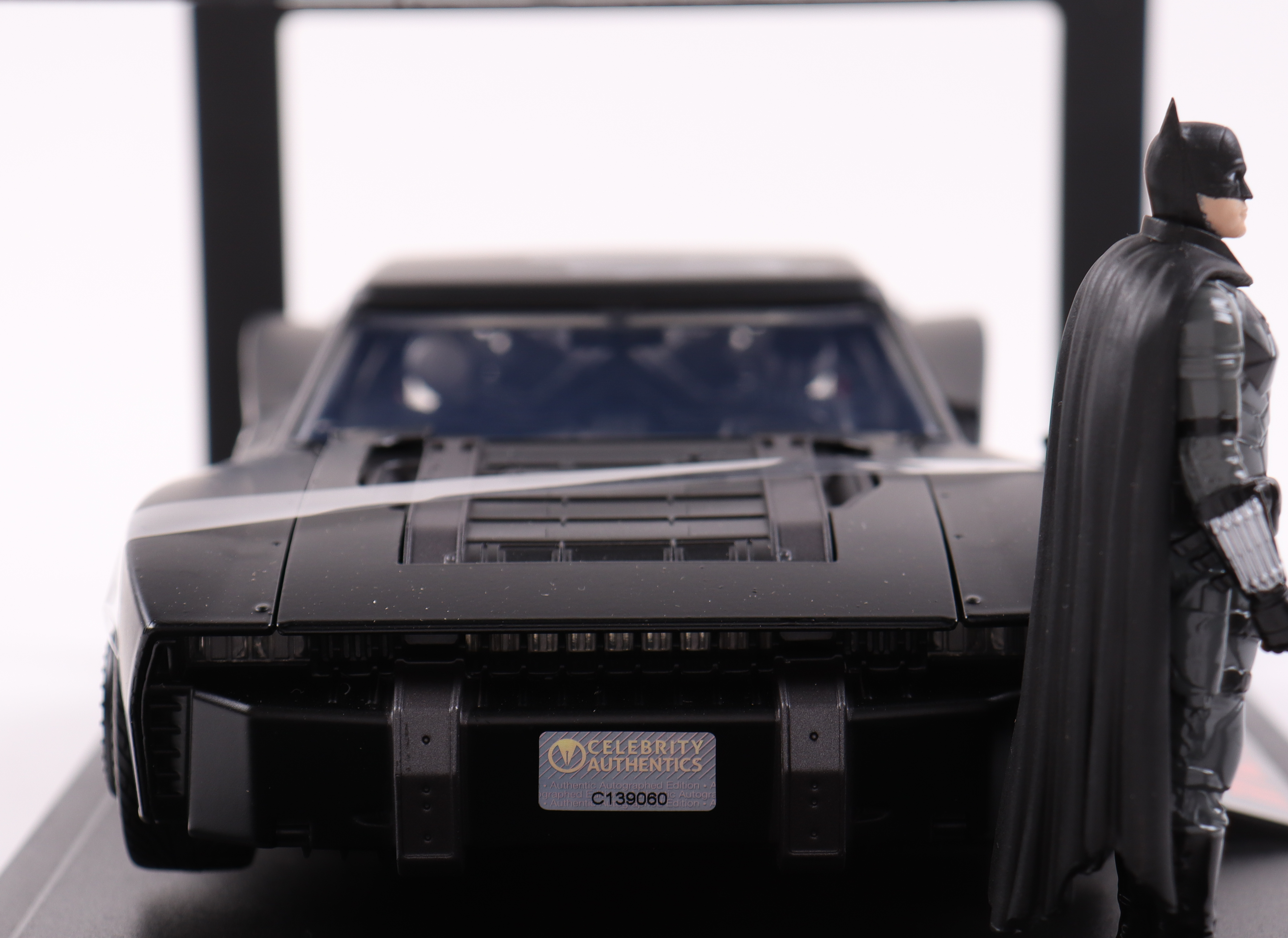 Robert Pattinson Signed Jada 2022 The Batman 1:18 Scale Diecast Batmobile (Celebrity Authentics) at PristineAuction.com Robert Pattinson Signed Jada 2022 The Batman 1:18 Scale Diecast Batmobile (Celebrity Authentics) at PristineAuction.com