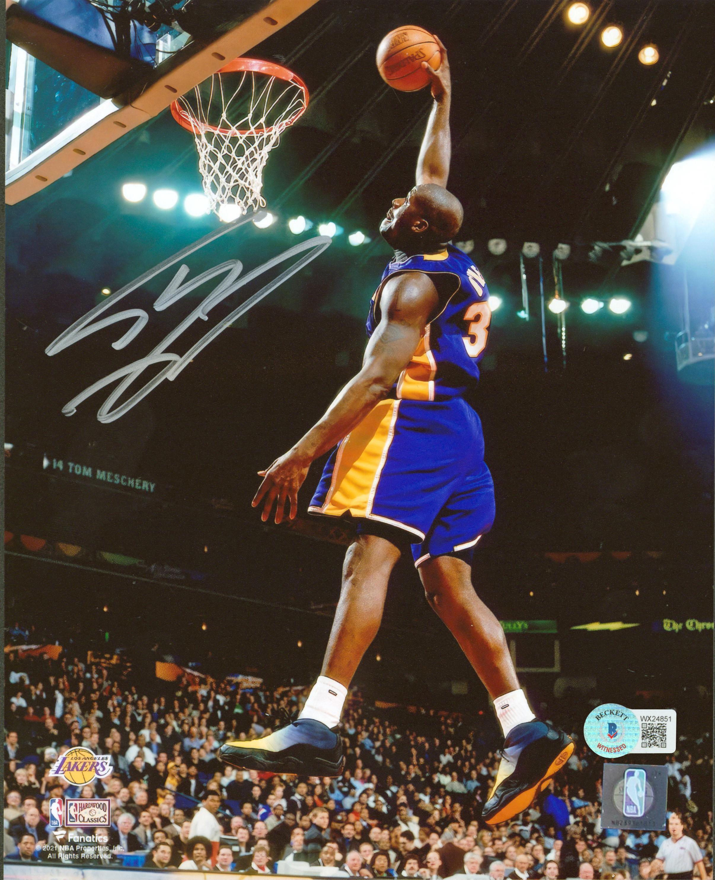 Shaquille O'Neal Signed 8x10 Photo (Beckett) at PristineAuction.com Shaquille O'Neal Signed 8x10 Photo (Beckett) at PristineAuction.com