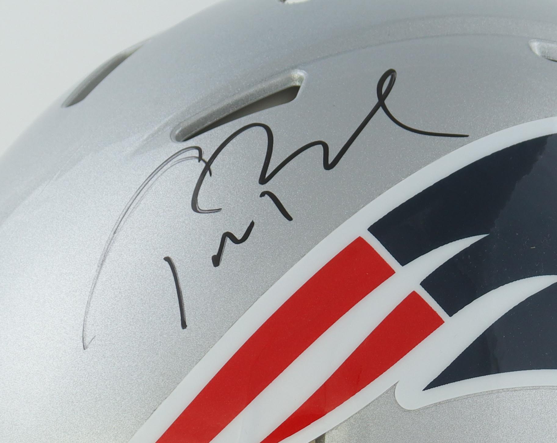 Tom Brady Signed Patriots Full-Size Authentic On-Field Speed Helmet (Fanatics) at PristineAuction.com Tom Brady Signed Patriots Full-Size Authentic On-Field Speed Helmet (Fanatics) at PristineAuction.com