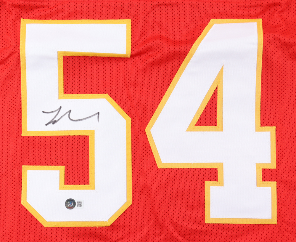 Leo Chenal Signed Jersey (Beckett) at PristineAuction.com Leo Chenal Signed Jersey (Beckett) at PristineAuction.com