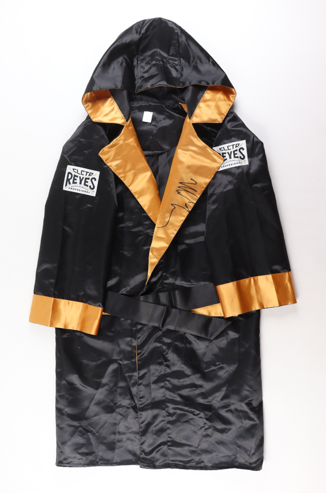 Mike Tyson Signed Cleto Reyes Boxing Robe (PSA) at PristineAuction.com Mike Tyson Signed Cleto Reyes Boxing Robe (PSA) at PristineAuction.com