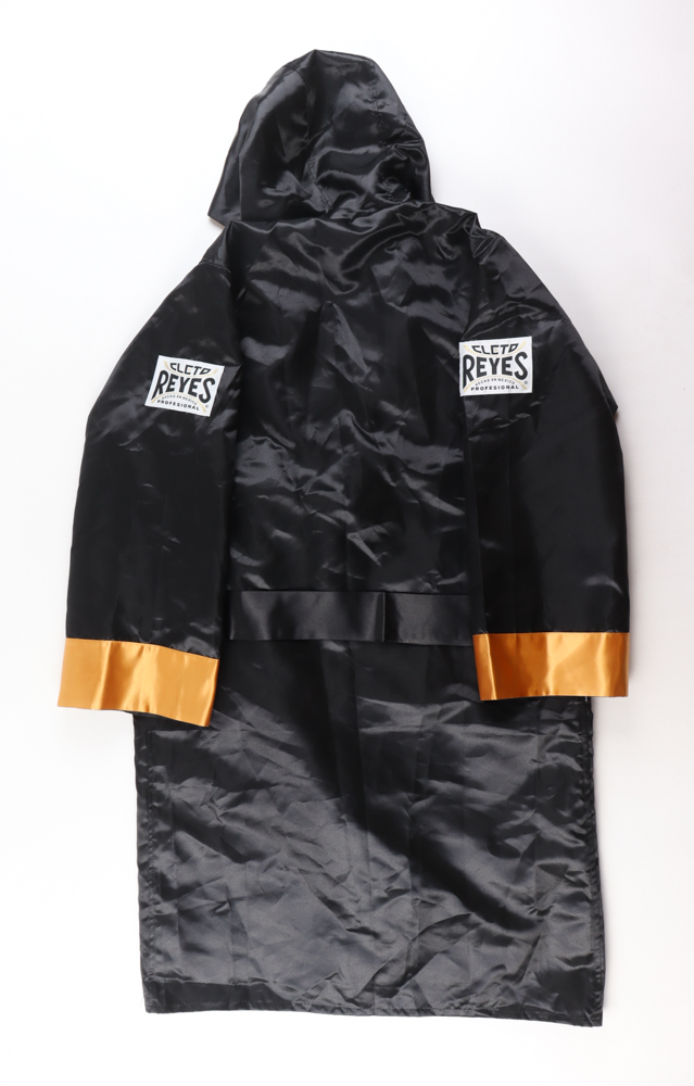 Mike Tyson Signed Cleto Reyes Boxing Robe (PSA) at PristineAuction.com Mike Tyson Signed Cleto Reyes Boxing Robe (PSA) at PristineAuction.com