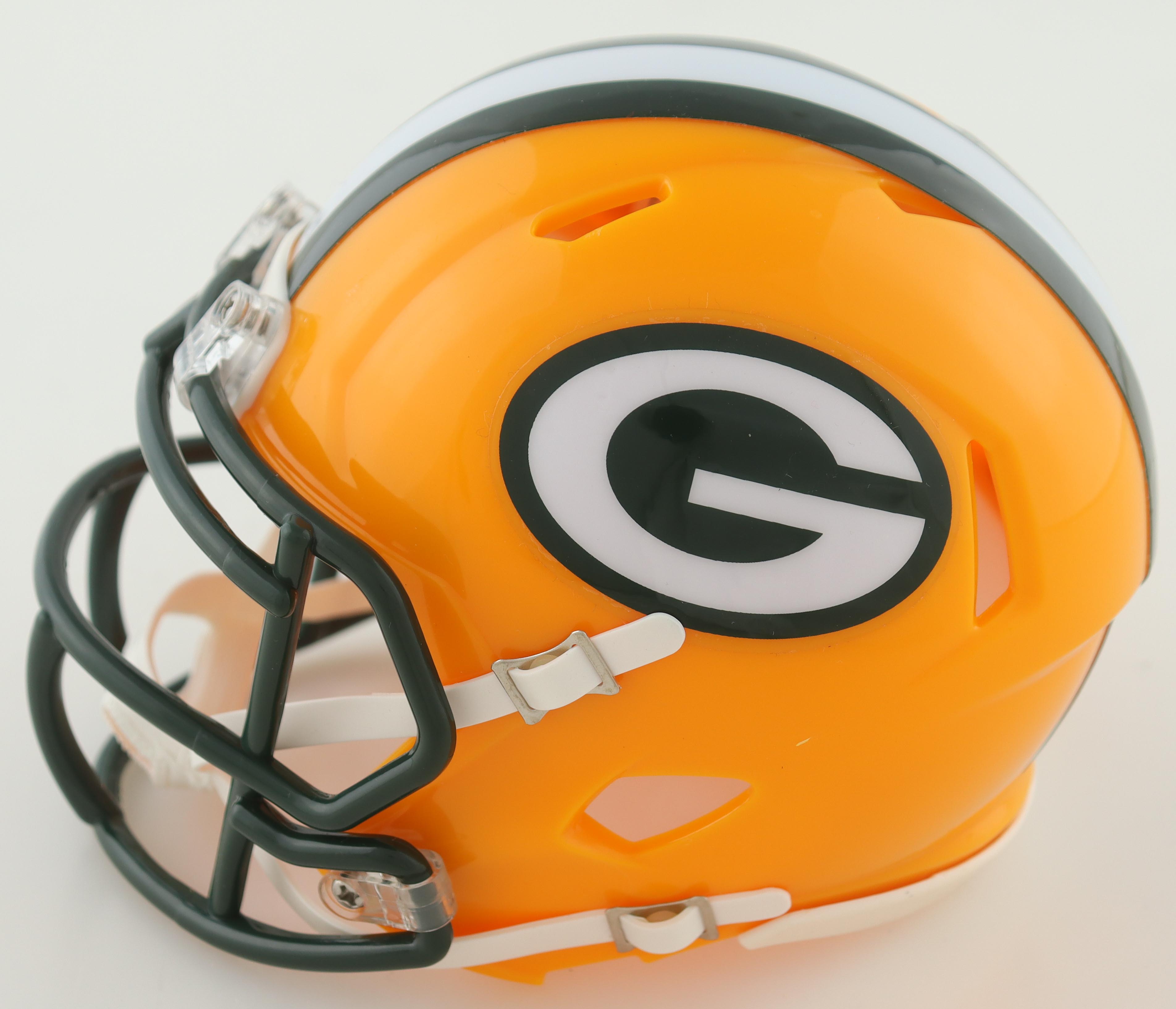 Davante Adams Signed Packers Mini Helmet (Beckett) at PristineAuction.com Davante Adams Signed Packers Mini Helmet (Beckett) at PristineAuction.com