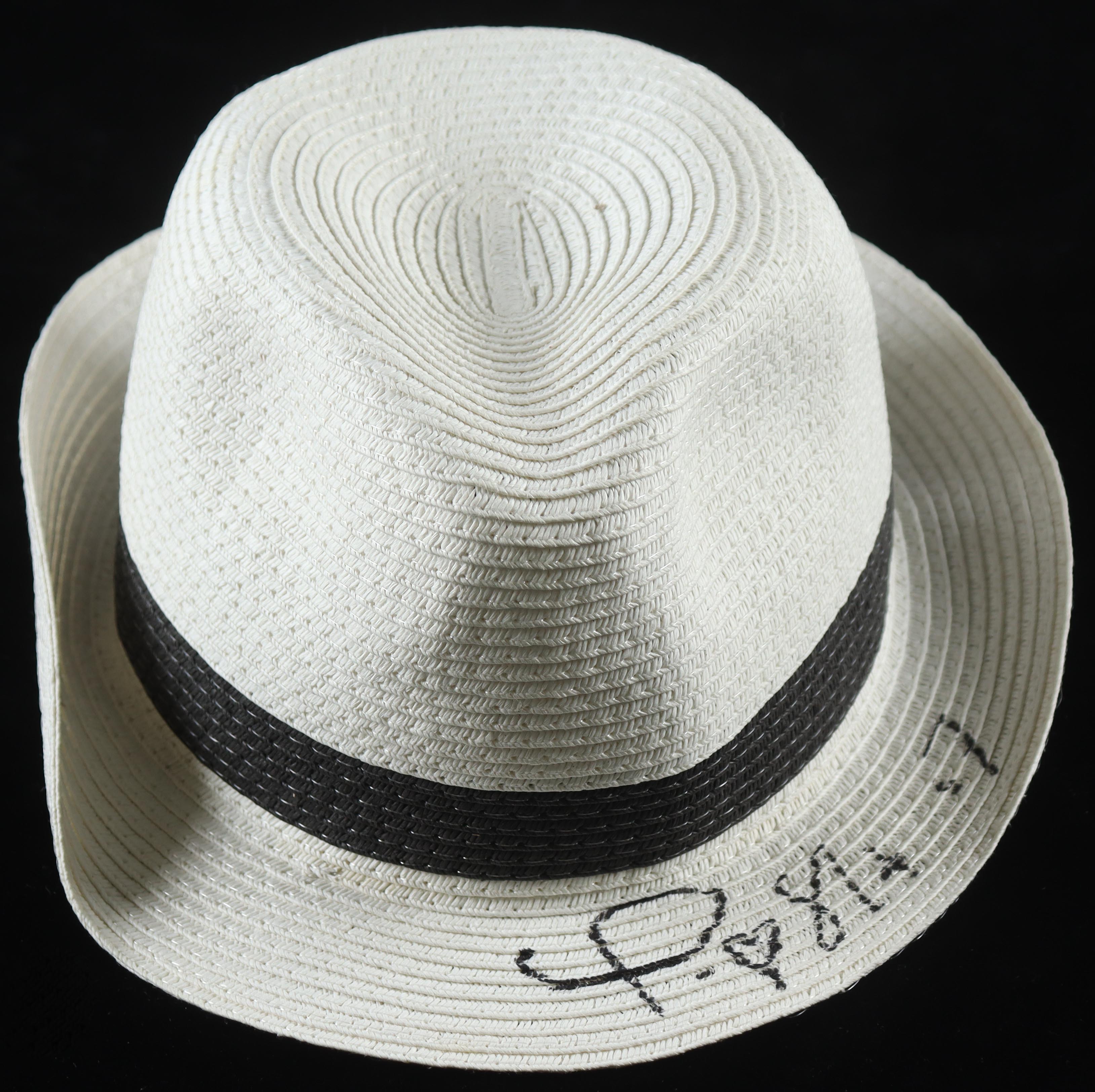 Taylor Swift Signed 2007 Hat Inscribed  display picture 2