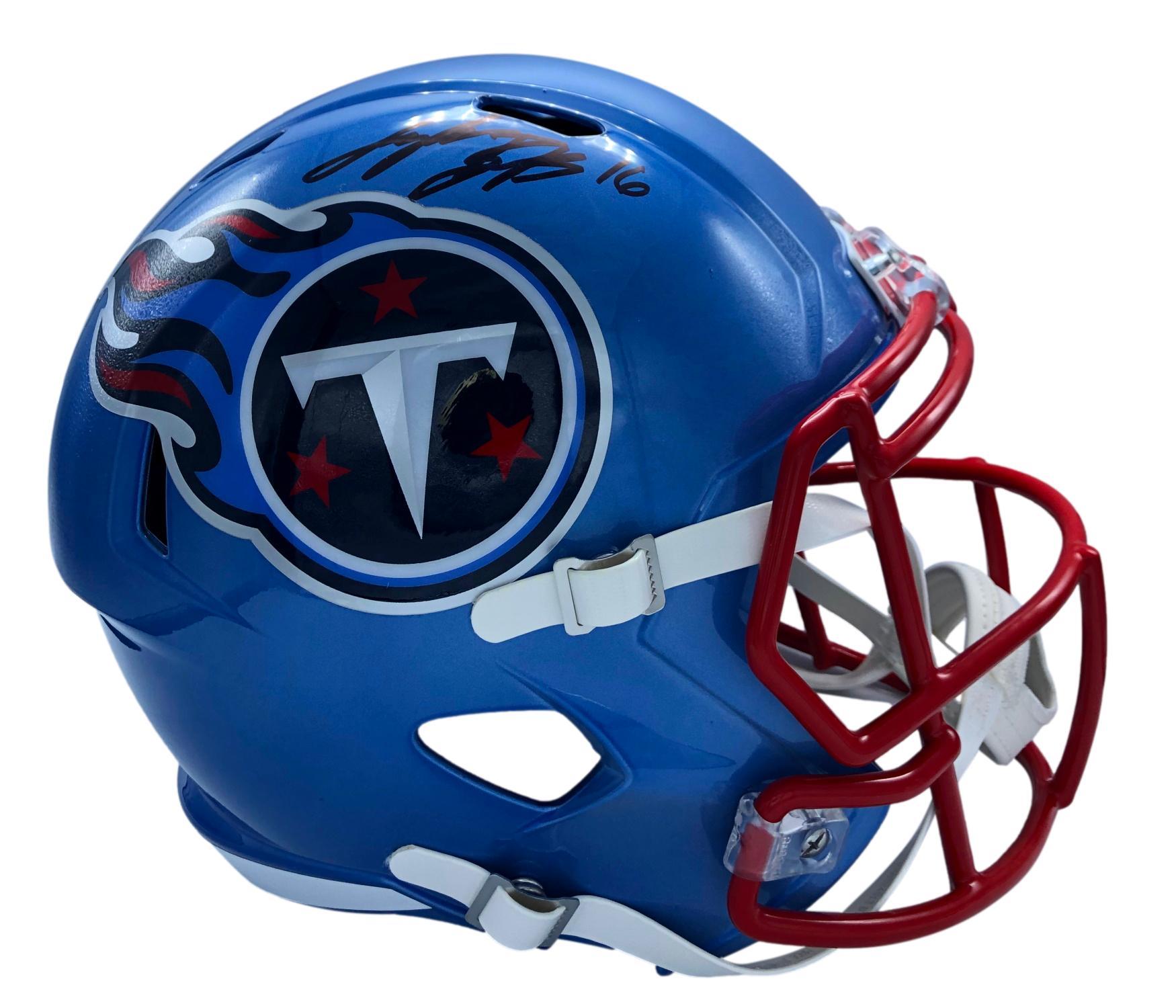Treylon Burks Signed Titans Full-Size Flash Alternate Speed Helmet (Beckett) at PristineAuction.com Treylon Burks Signed Titans Full-Size Flash Alternate Speed Helmet (Beckett) at PristineAuction.com
