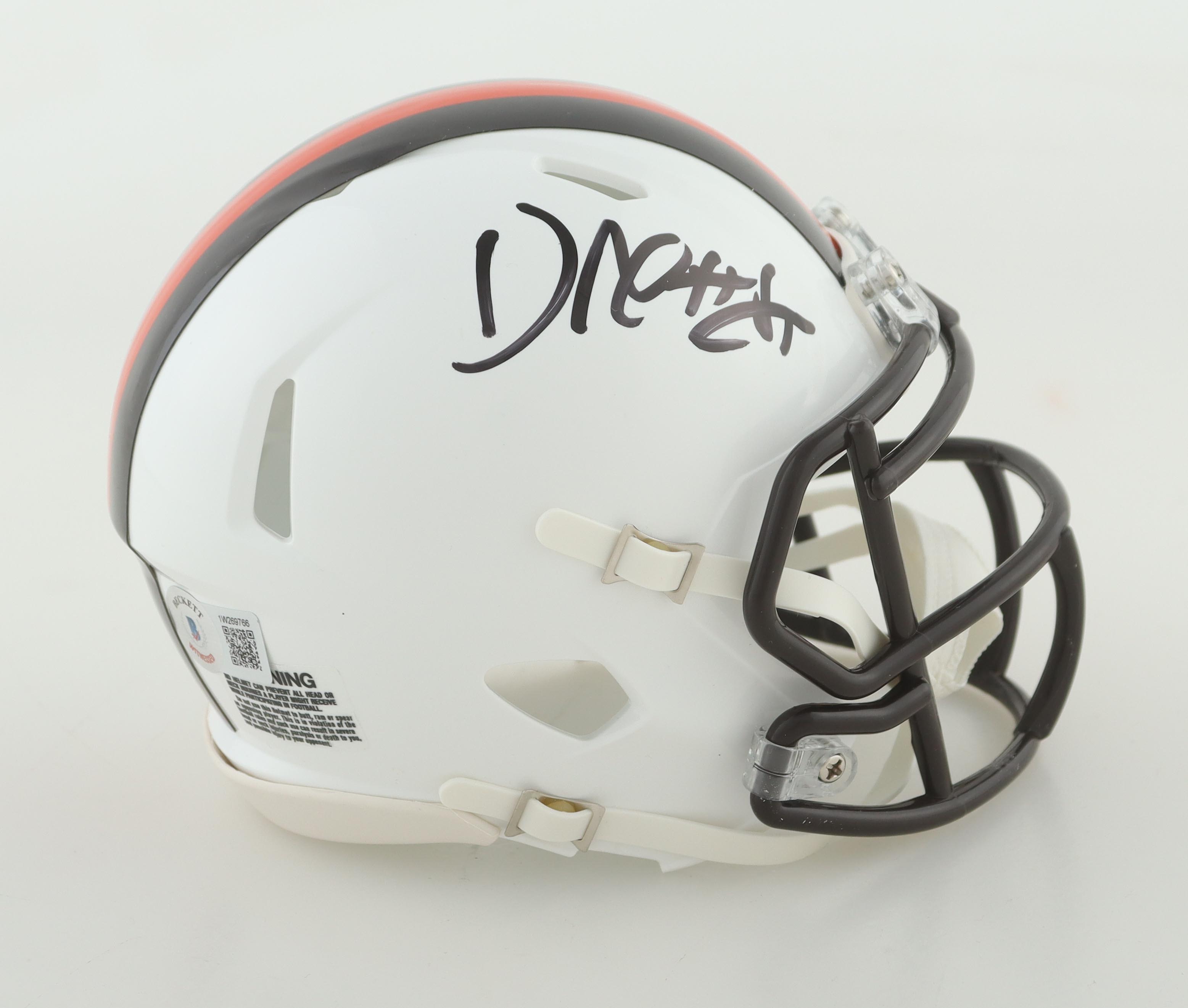 David Njoku Signed Browns Speed Mini Helmet (Beckett) at PristineAuction.com David Njoku Signed Browns Speed Mini Helmet (Beckett) at PristineAuction.com