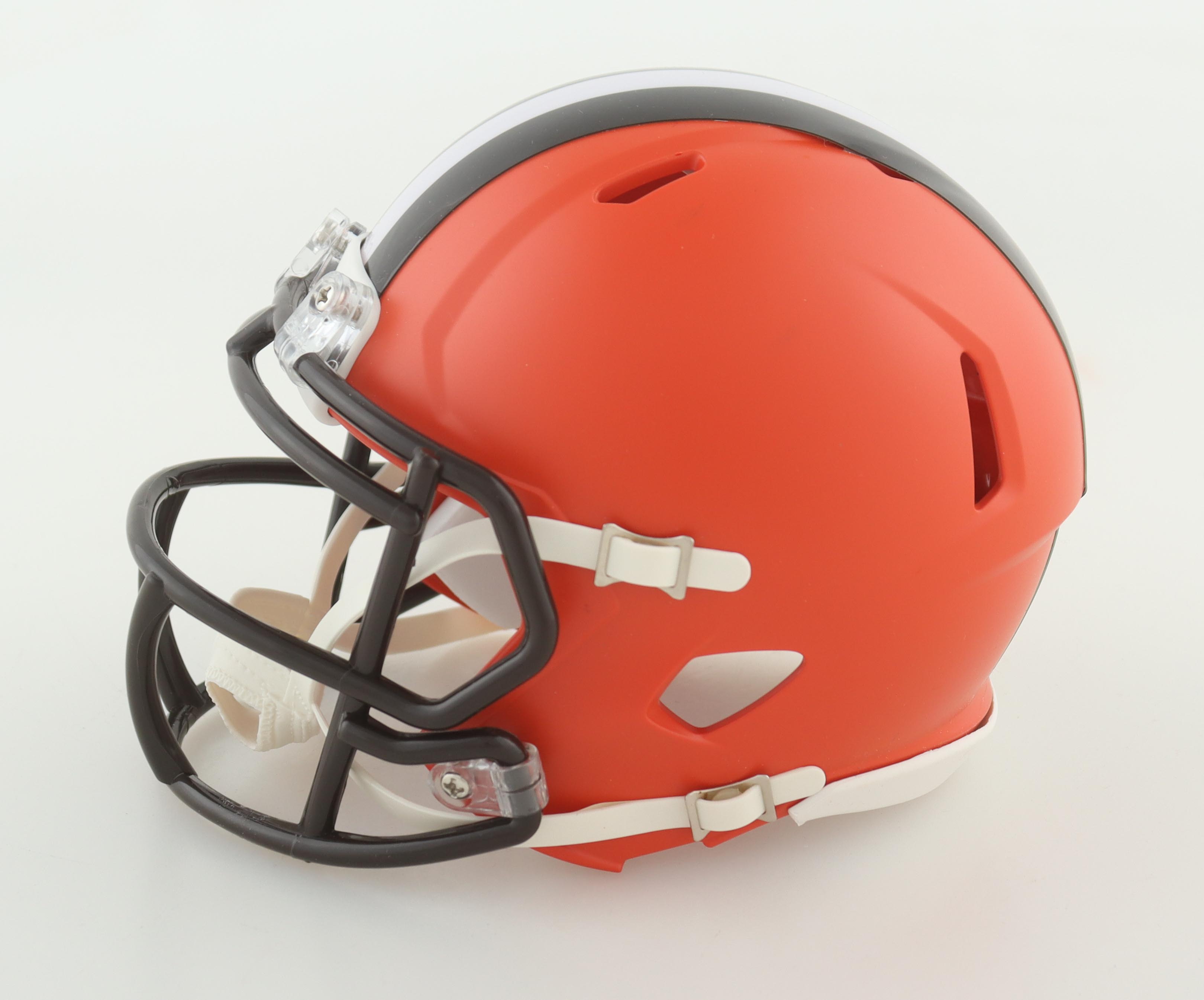 David Njoku Signed Browns Speed Mini Helmet (Beckett) at PristineAuction.com David Njoku Signed Browns Speed Mini Helmet (Beckett) at PristineAuction.com