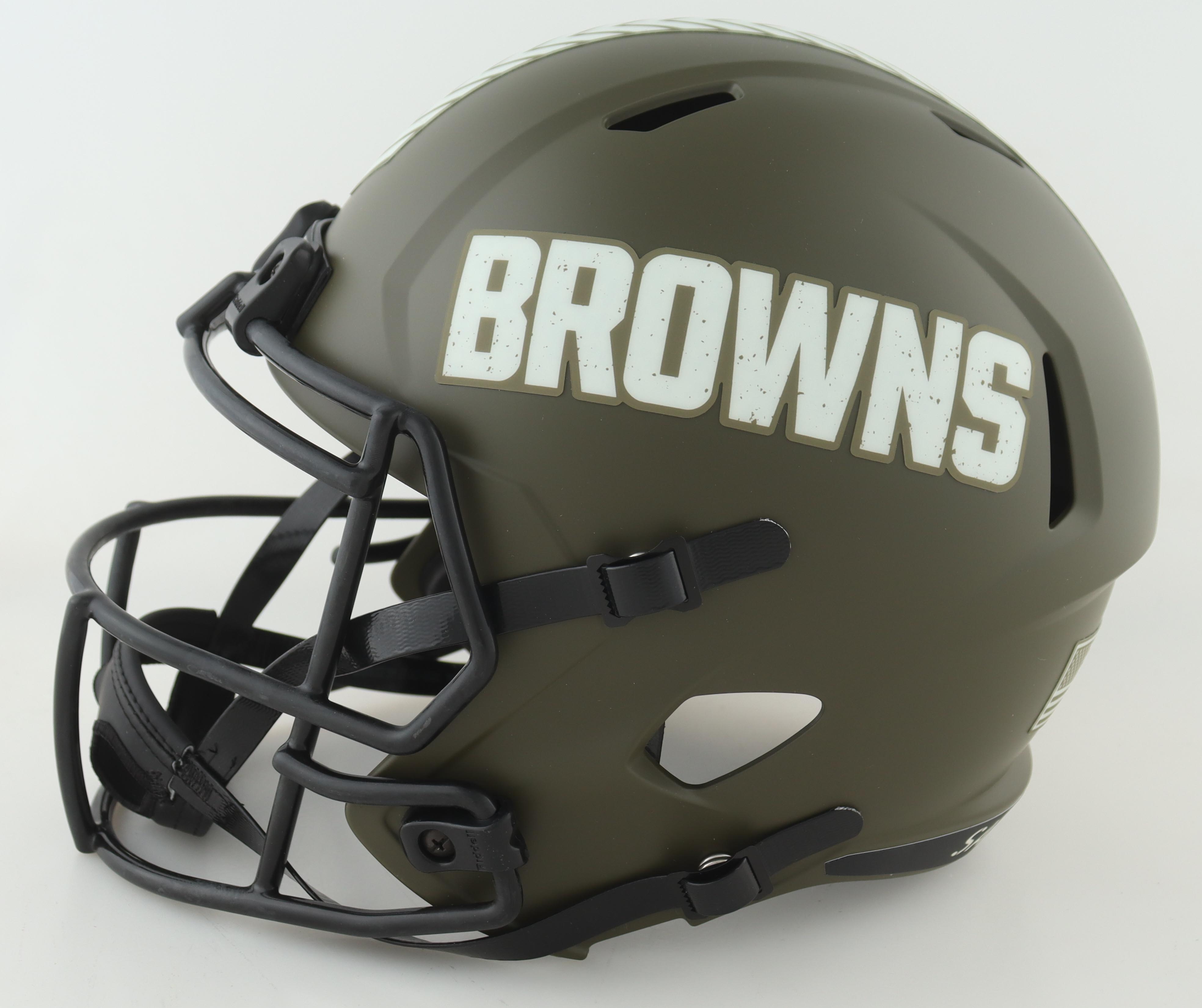 Nick Chubb Signed Browns Full-Size Authentic Salute To Service Speed Helmet (Beckett) at PristineAuction.com Nick Chubb Signed Browns Full-Size Authentic Salute To Service Speed Helmet (Beckett) at PristineAuction.com