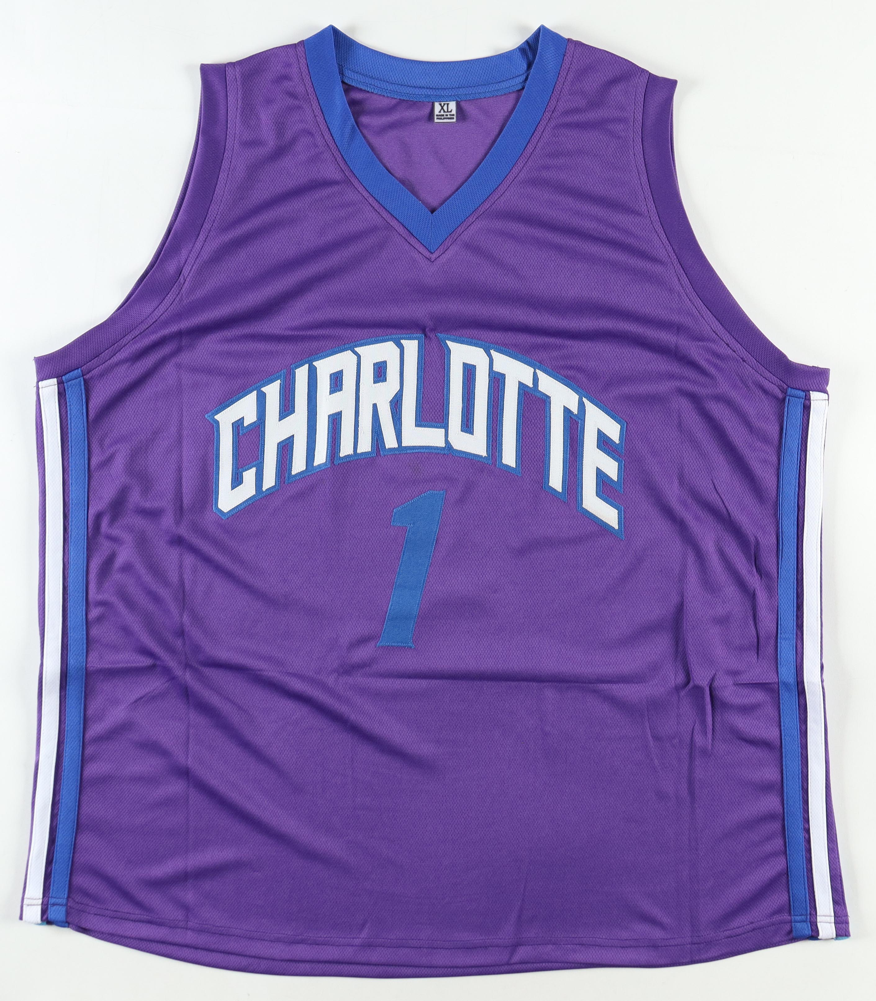 Muggsy Bogues Signed Jersey (JSA) at PristineAuction.com Muggsy Bogues Signed Jersey (JSA) at PristineAuction.com