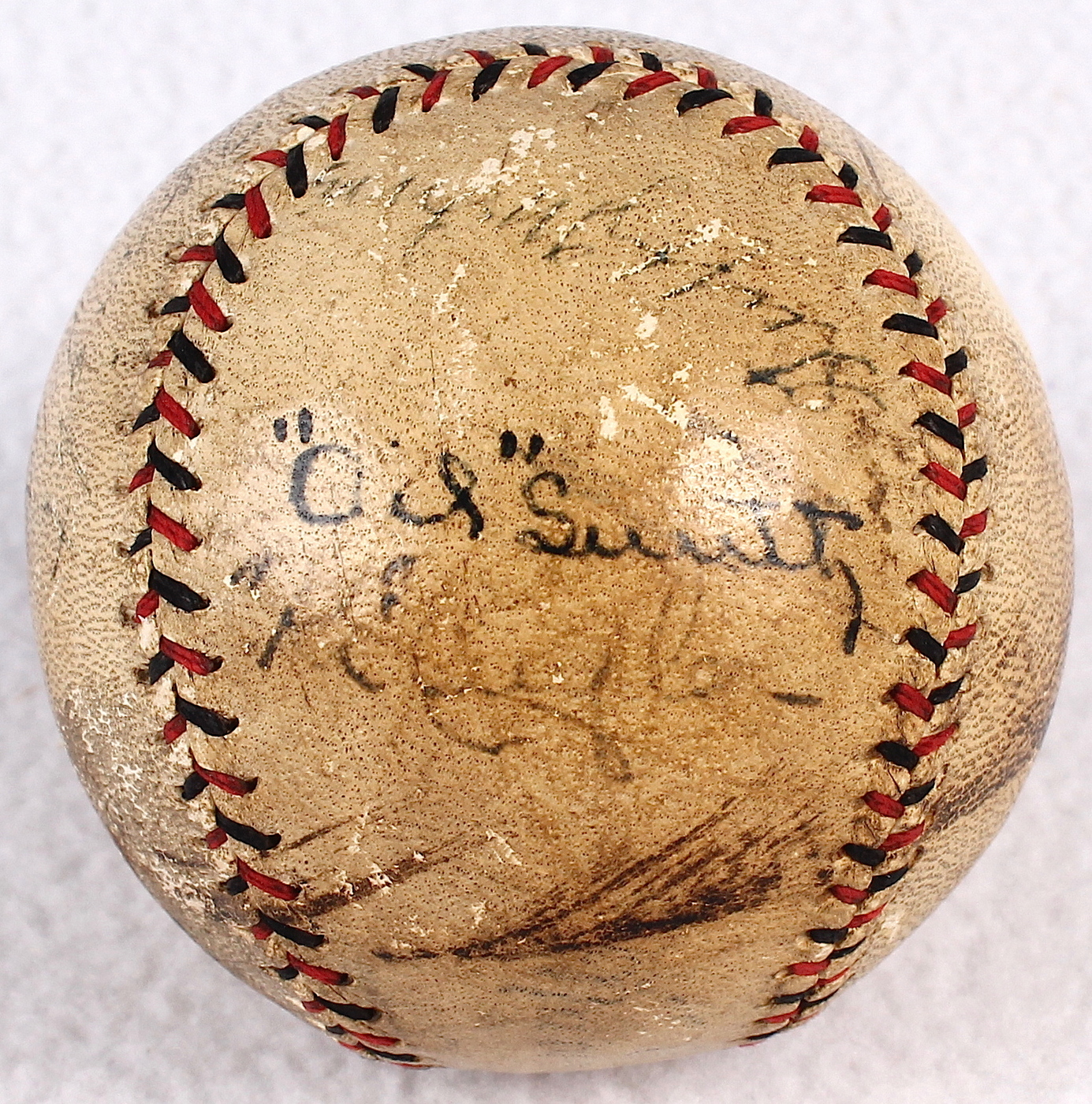 1925 World Series Champion Pirates ONL Baseball Team-Signed by (9) with Kiki Cuyler, Pie Traynor, Max Carey (JSA LOA) at PristineAuction.com 1925 World Series Champion Pirates ONL Baseball Team-Signed by (9) with Kiki Cuyler, Pie Traynor, Max Carey (JSA LOA) at PristineAuction.com