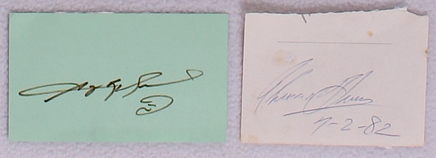 Sugar Ray Leonard & Thomas Hearns Signed 18x24 Original 1981 Fight Poster & Vintage Cuts (PA LOA) at PristineAuction.com Sugar Ray Leonard & Thomas Hearns Signed 18x24 Original 1981 Fight Poster & Vintage Cuts (PA LOA) at PristineAuction.com