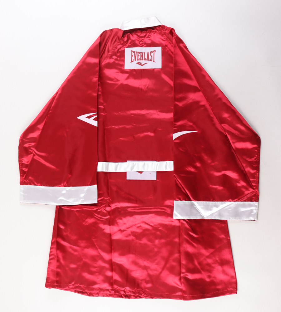 Mike Tyson Signed Everlast Boxing Robe (PSA) at PristineAuction.com Mike Tyson Signed Everlast Boxing Robe (PSA) at PristineAuction.com