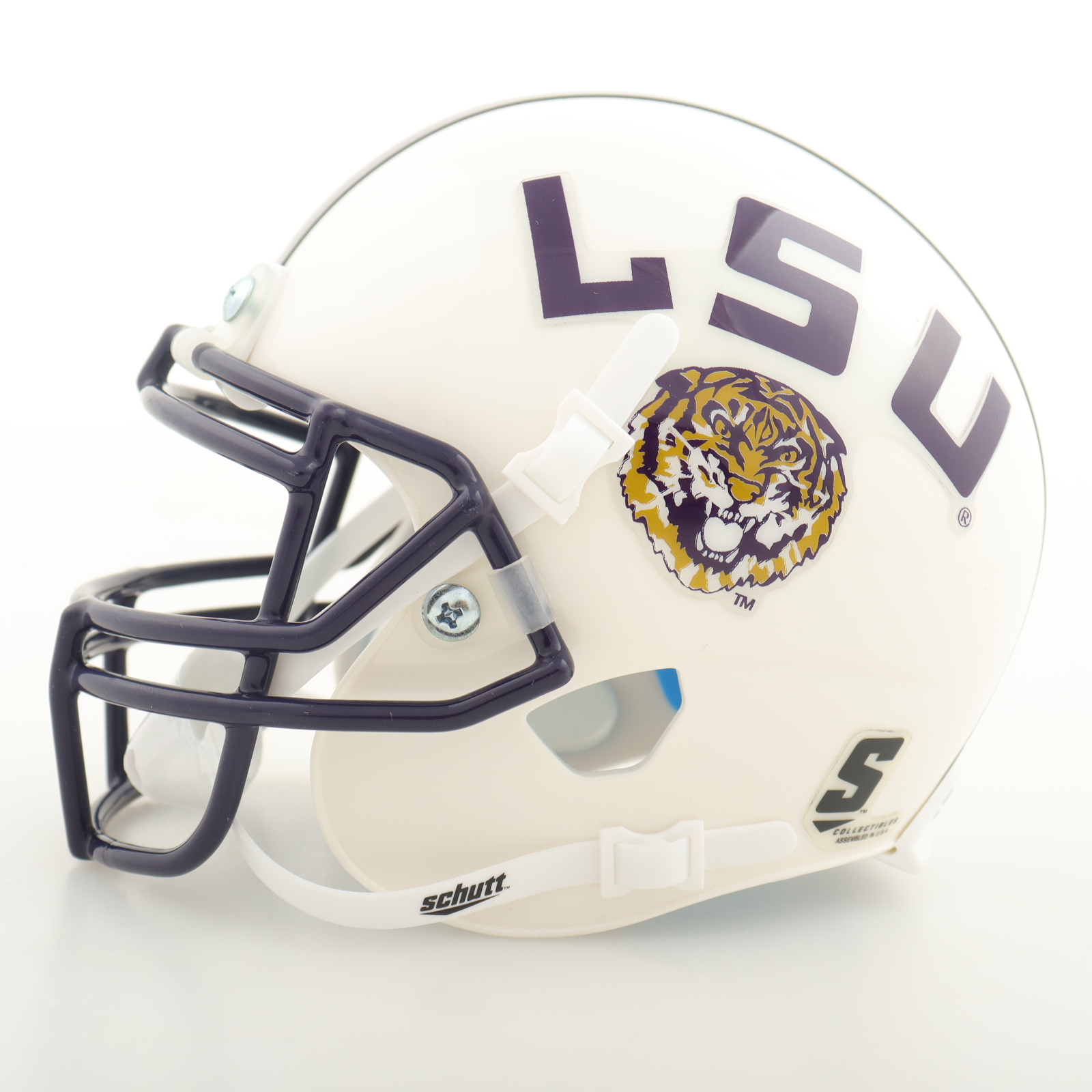 Derrius Guice Signed LSU Tigers Mini Helmet (JSA) at PristineAuction.com Derrius Guice Signed LSU Tigers Mini Helmet (JSA) at PristineAuction.com