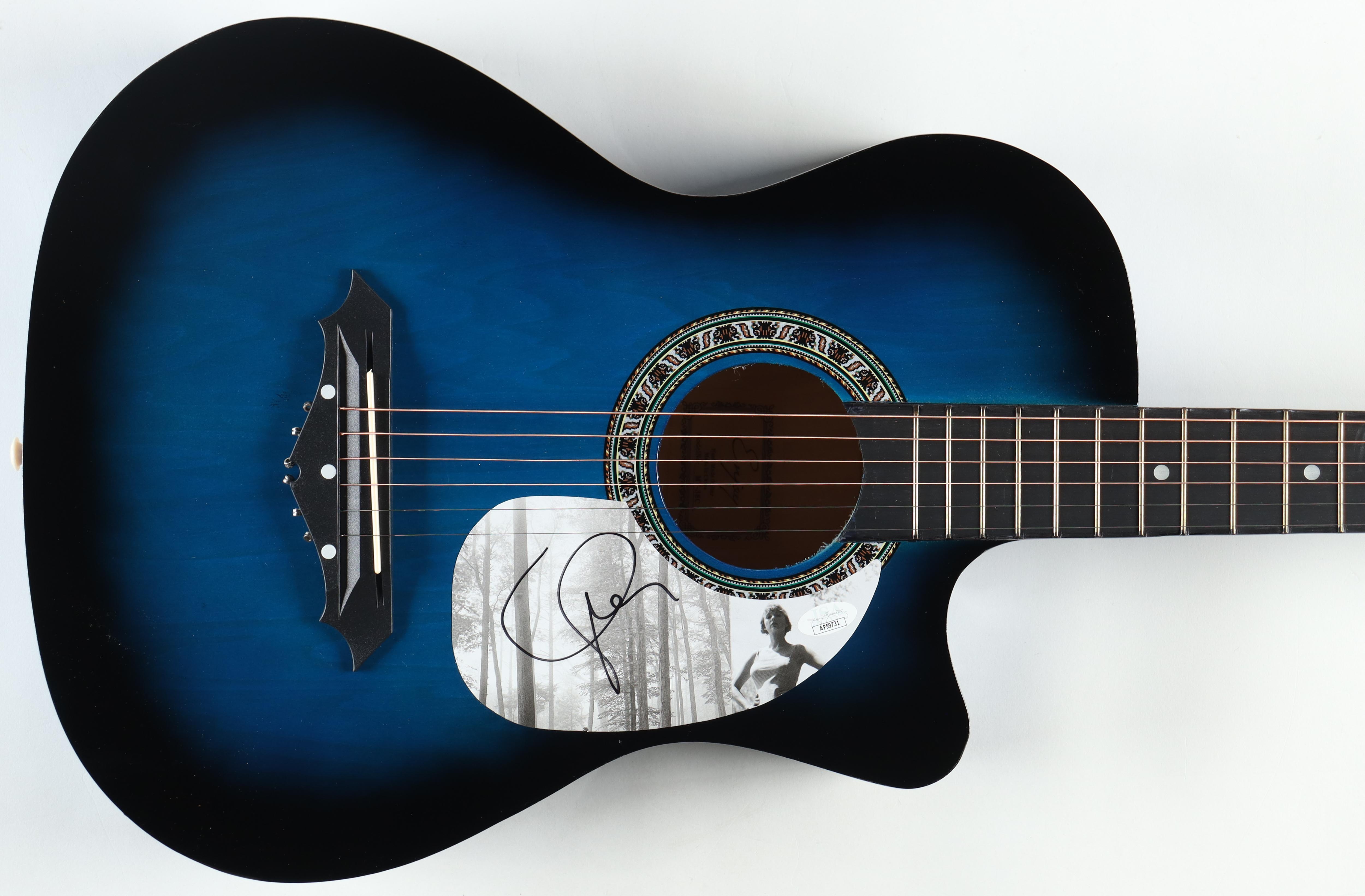 Taylor Swift Signed 38" Acoustic Guitar (JSA) at PristineAuction.com Taylor Swift Signed 38" Acoustic Guitar (JSA) at PristineAuction.com