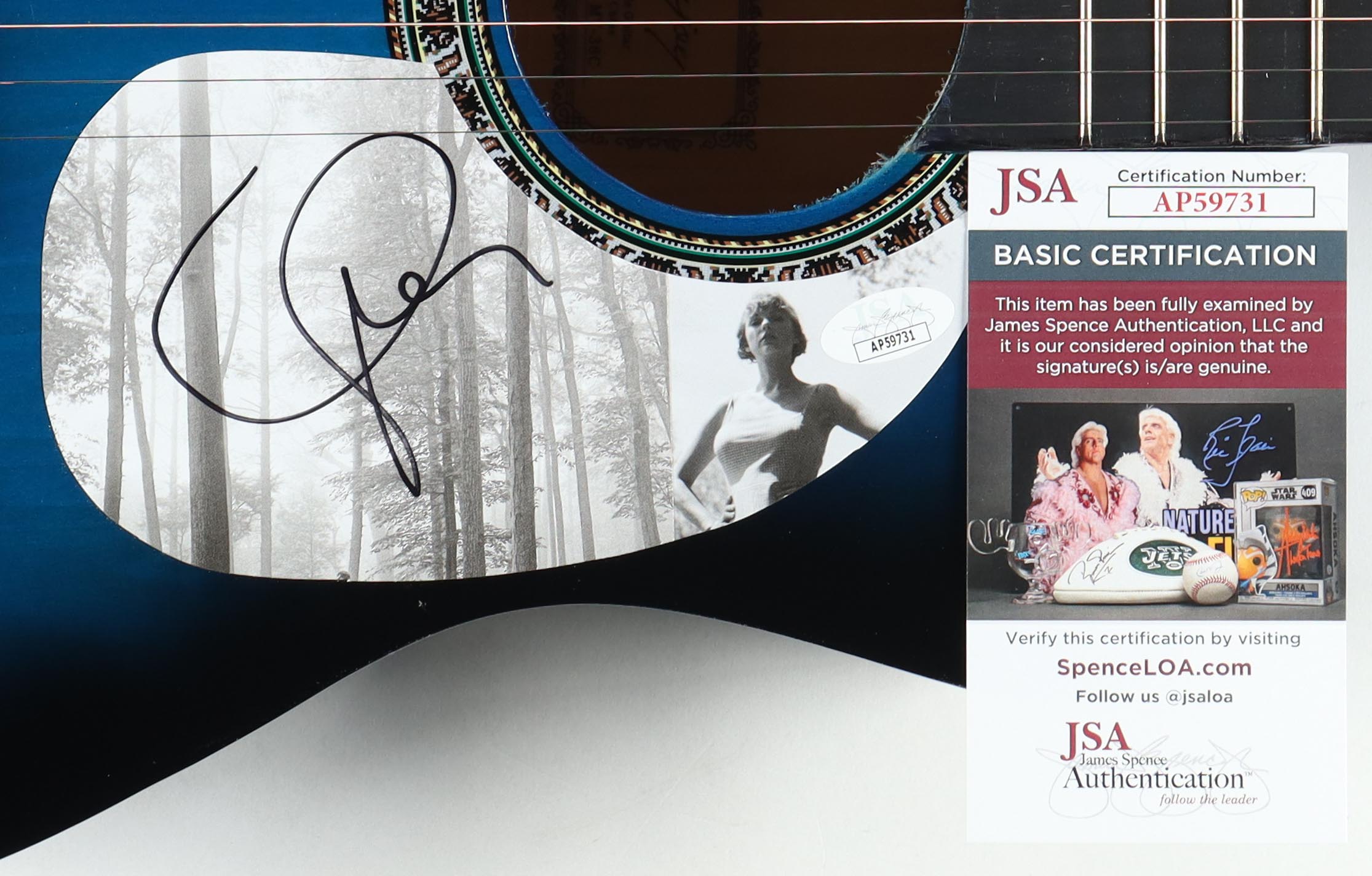 Taylor Swift Signed 38" Acoustic Guitar (JSA) at PristineAuction.com Taylor Swift Signed 38" Acoustic Guitar (JSA) at PristineAuction.com