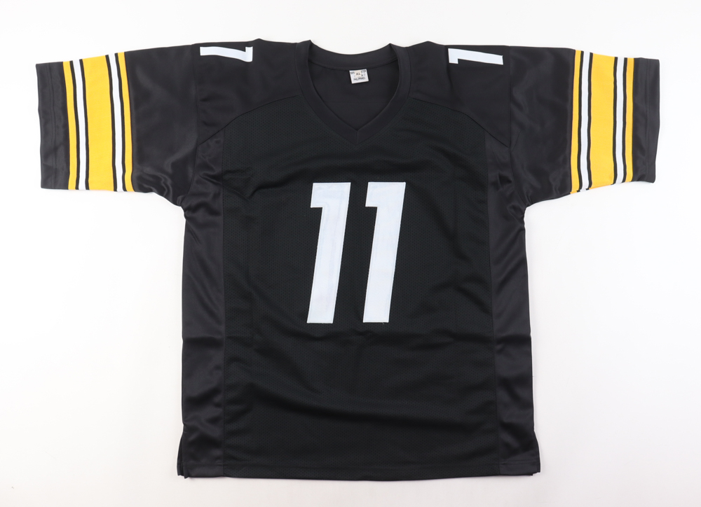 Chase Claypool Signed Jersey (Beckett) at PristineAuction.com Chase Claypool Signed Jersey (Beckett) at PristineAuction.com