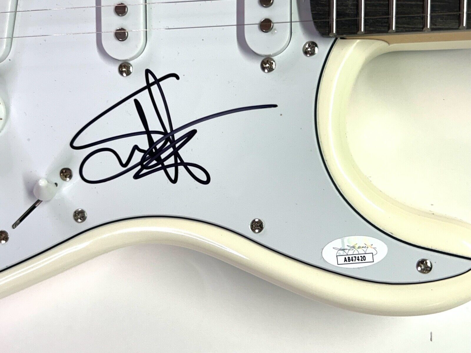 Sammy Hagar Signed 39" Electric Guitar (JSA) at PristineAuction.com Sammy Hagar Signed 39" Electric Guitar (JSA) at PristineAuction.com