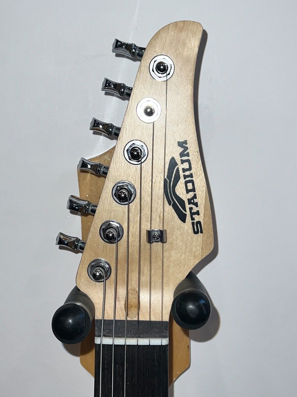 Dave Grohl Signed 39" Electric Guitar (JSA) at PristineAuction.com Dave Grohl Signed 39" Electric Guitar (JSA) at PristineAuction.com