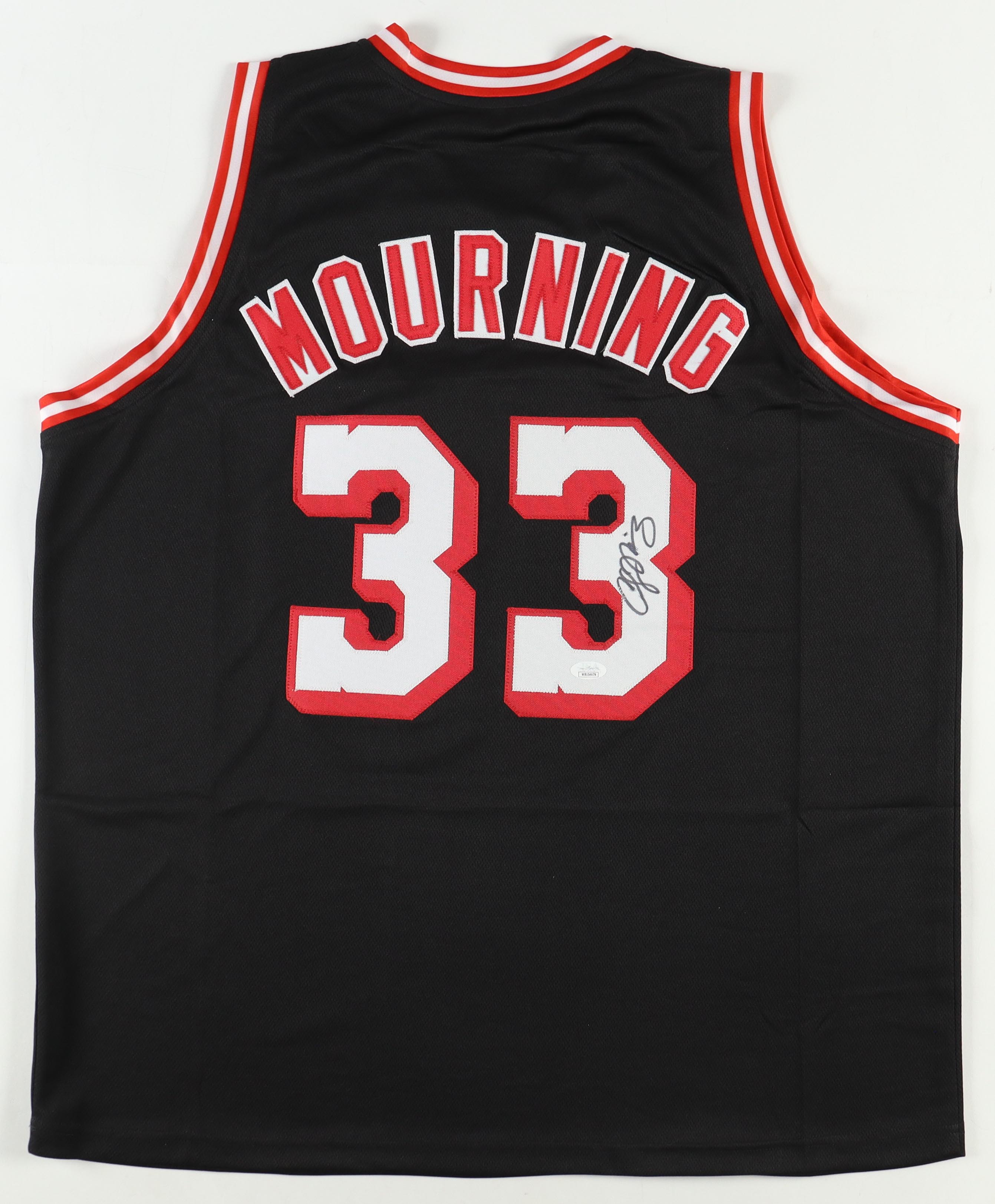 Alonzo Mourning Signed Jersey (JSA) at PristineAuction.com Alonzo Mourning Signed Jersey (JSA) at PristineAuction.com