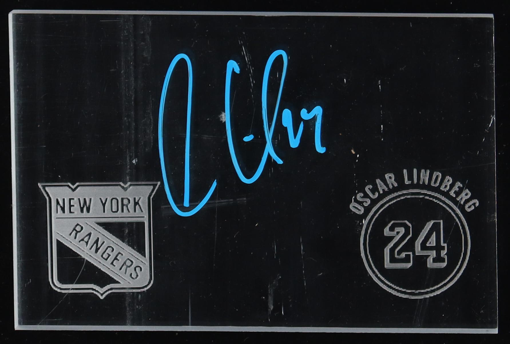 Oscar Lindberg Signed Game-Used 4x6 Etched Plexiglass Piece (Steiner) at PristineAuction.com Oscar Lindberg Signed Game-Used 4x6 Etched Plexiglass Piece (Steiner) at PristineAuction.com