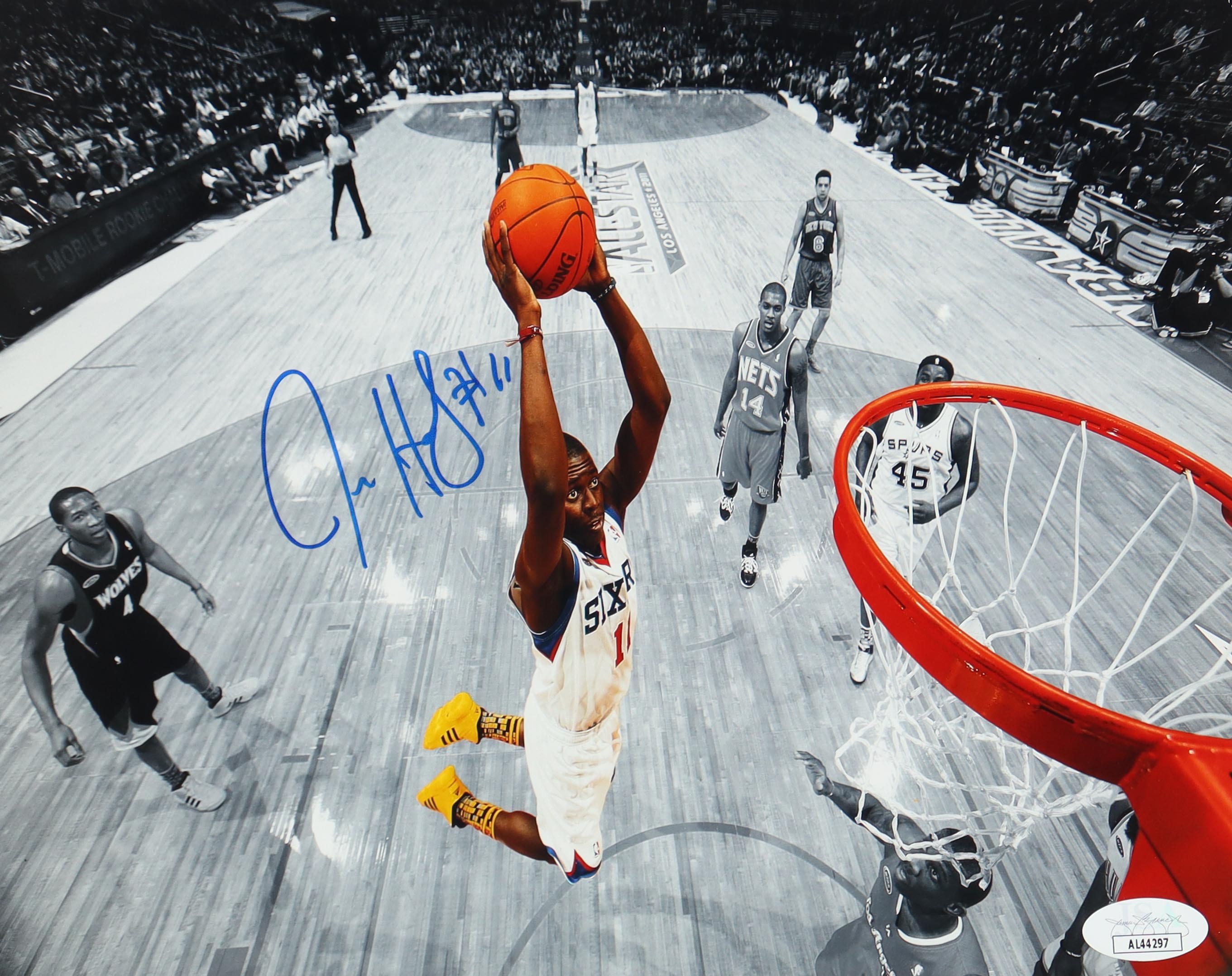 Jrue Holiday Signed 76ers 8x10 Photo (JSA) at PristineAuction.com Jrue Holiday Signed 76ers 8x10 Photo (JSA) at PristineAuction.com