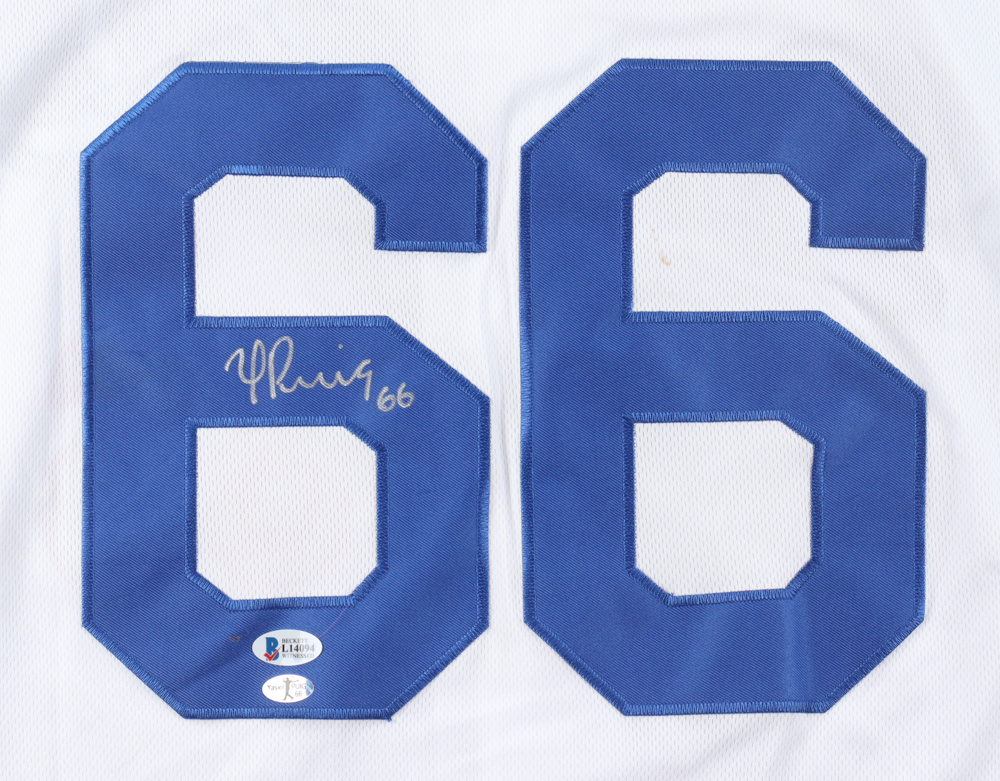 Yasiel Puig Signed Jersey (Beckett & Puig) at PristineAuction.com Yasiel Puig Signed Jersey (Beckett & Puig) at PristineAuction.com