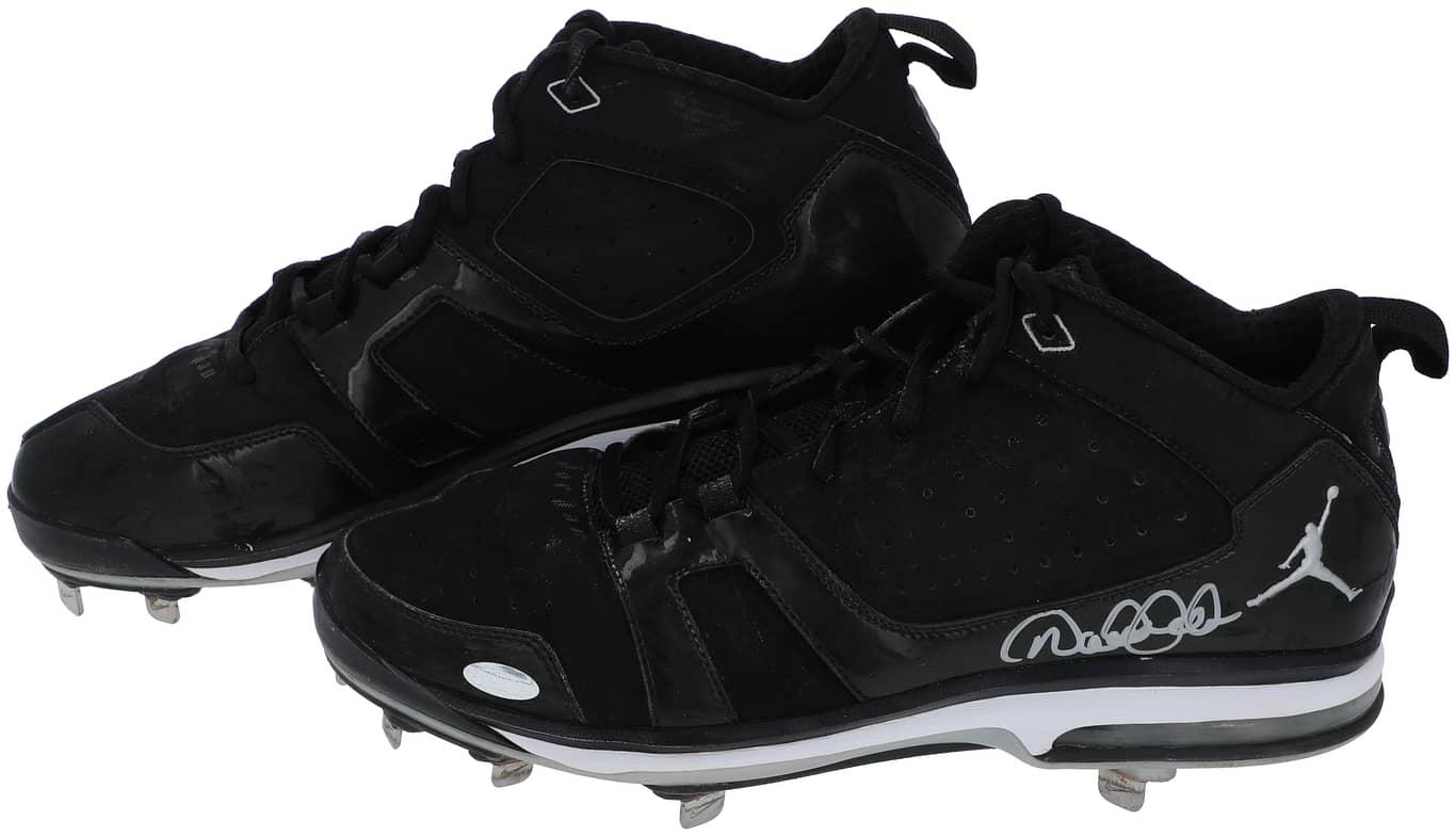 Derek Jeter Signed Game-Used Jordan Brand Baseball Cleats (Steiner) at PristineAuction.com Derek Jeter Signed Game-Used Jordan Brand Baseball Cleats (Steiner) at PristineAuction.com
